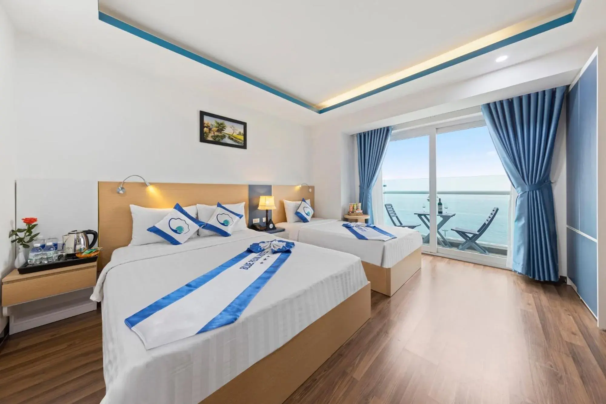 Triple Room with Balcony in Blue Pearl Hotel Triple Room with Balcony in Blue Pearl Hotel
