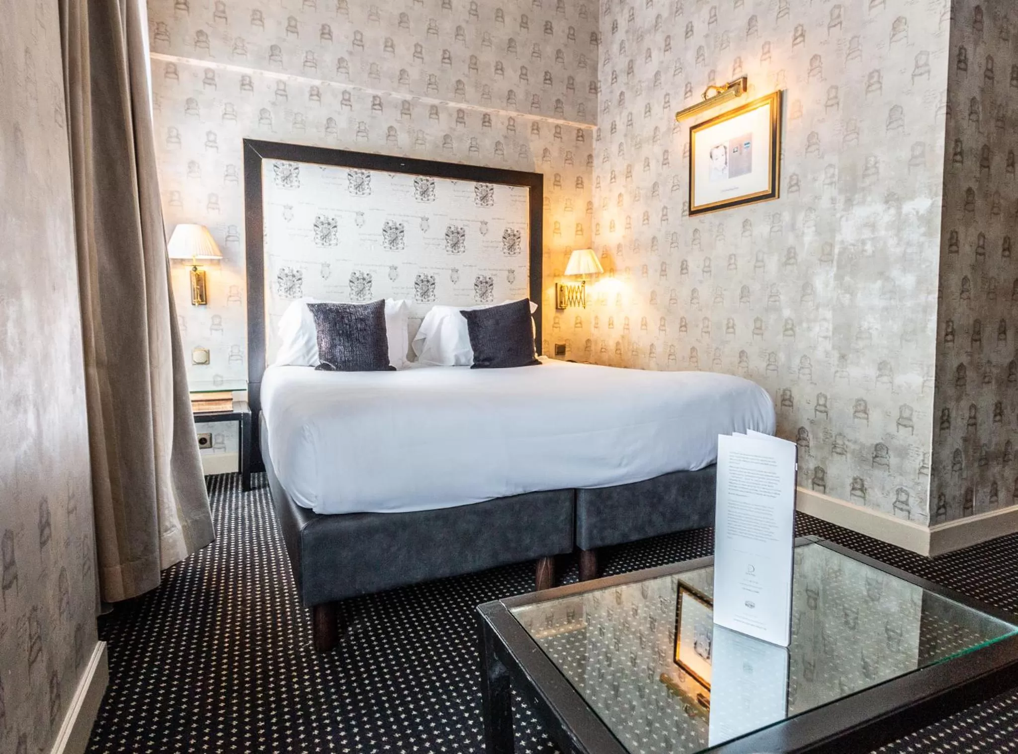 Bed in Villa Lutèce Port Royal