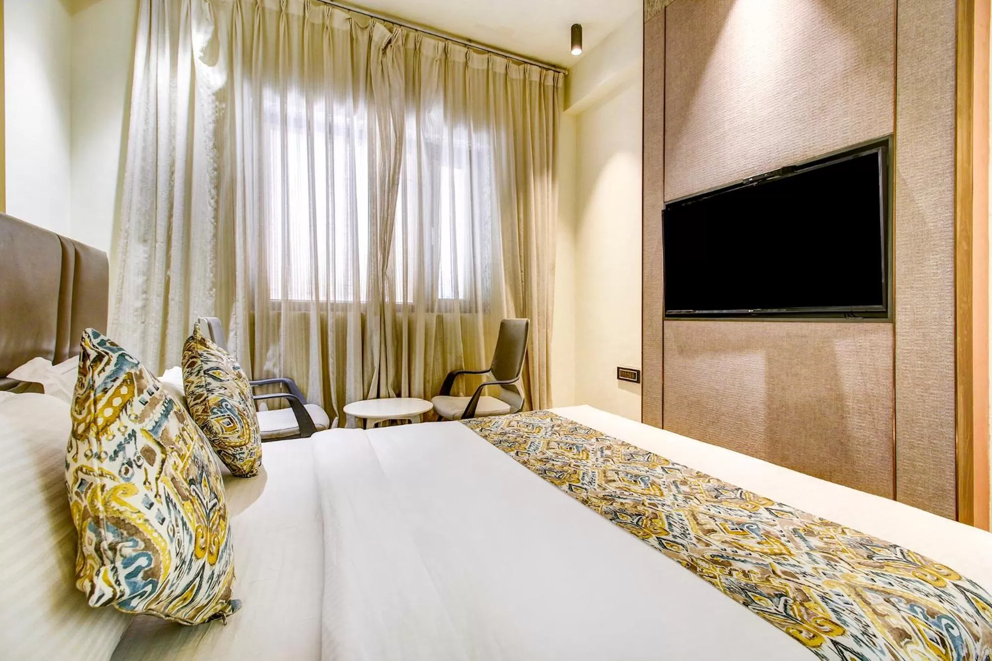 Bed in FabHotel Prime Oasis Blue - Near Chetak Bridge