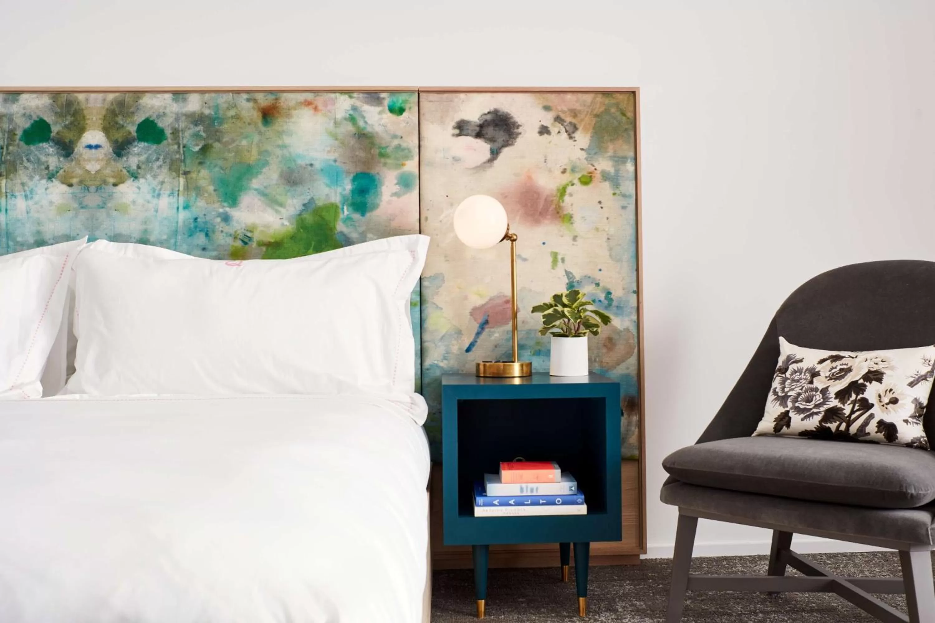 Photo of the whole room, Seating Area in Quirk Hotel Charlottesville