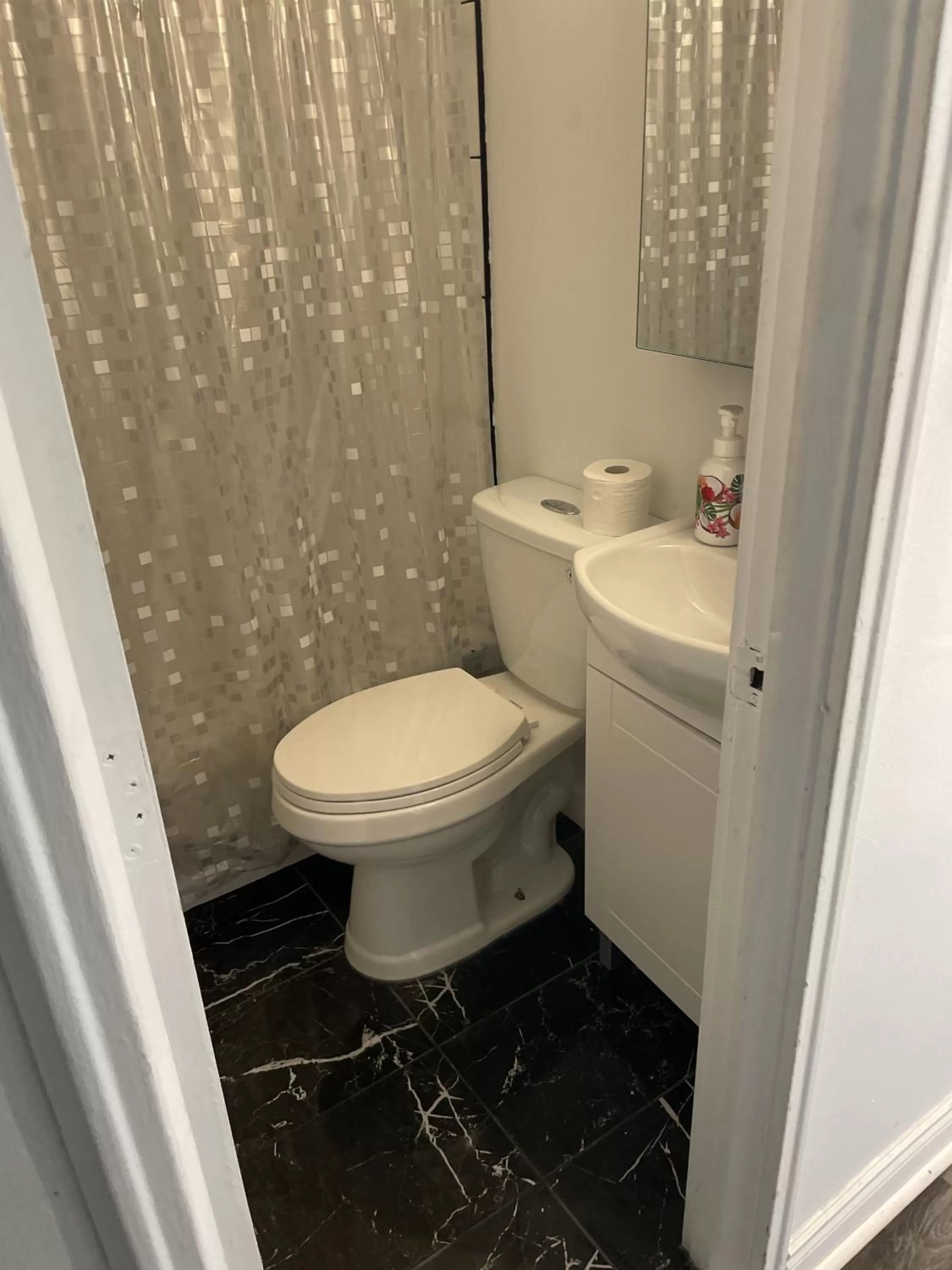 Bathroom in Faubourg Ste Cath