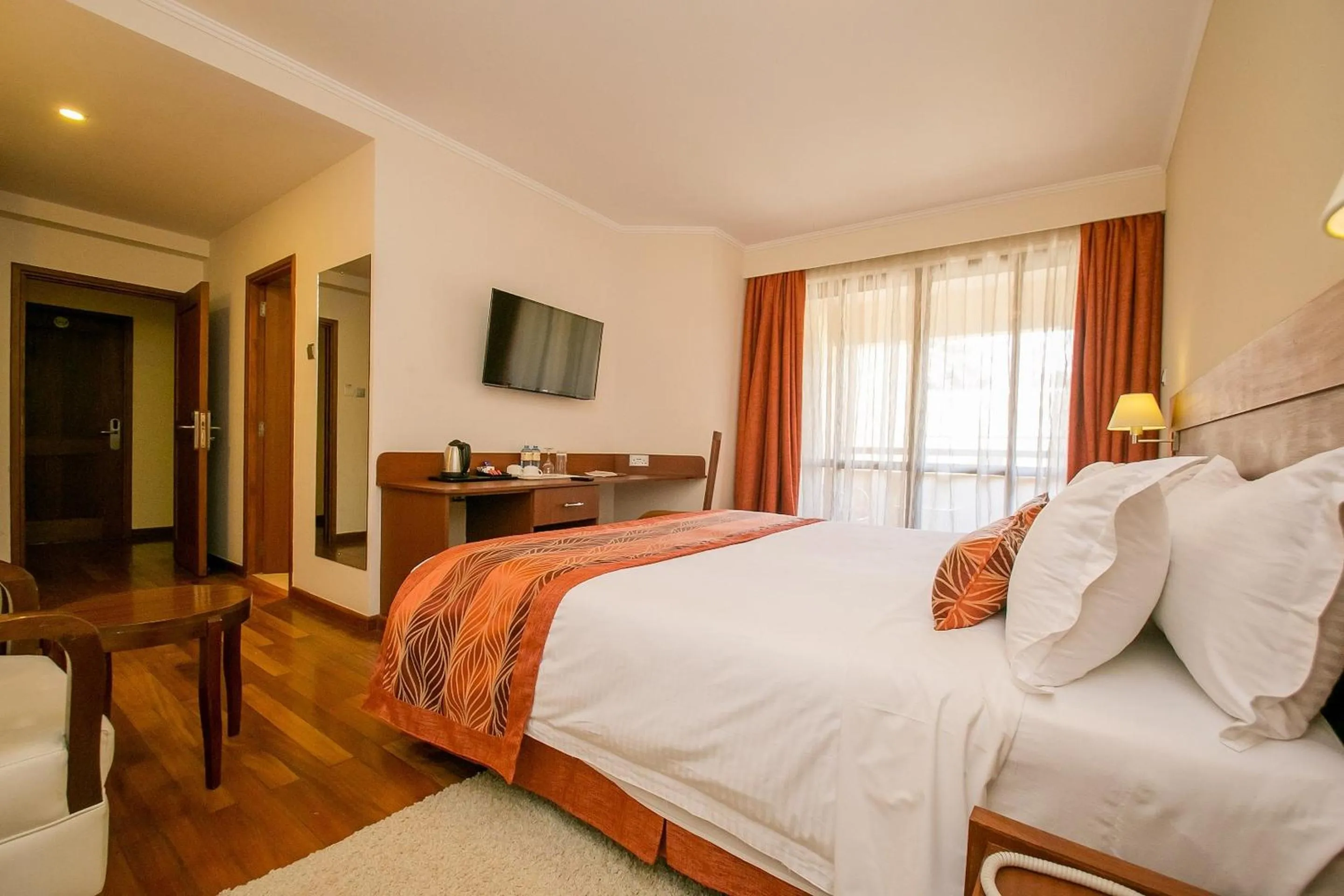 Bedroom, Bed in Waridi Paradise Hotel and Suites