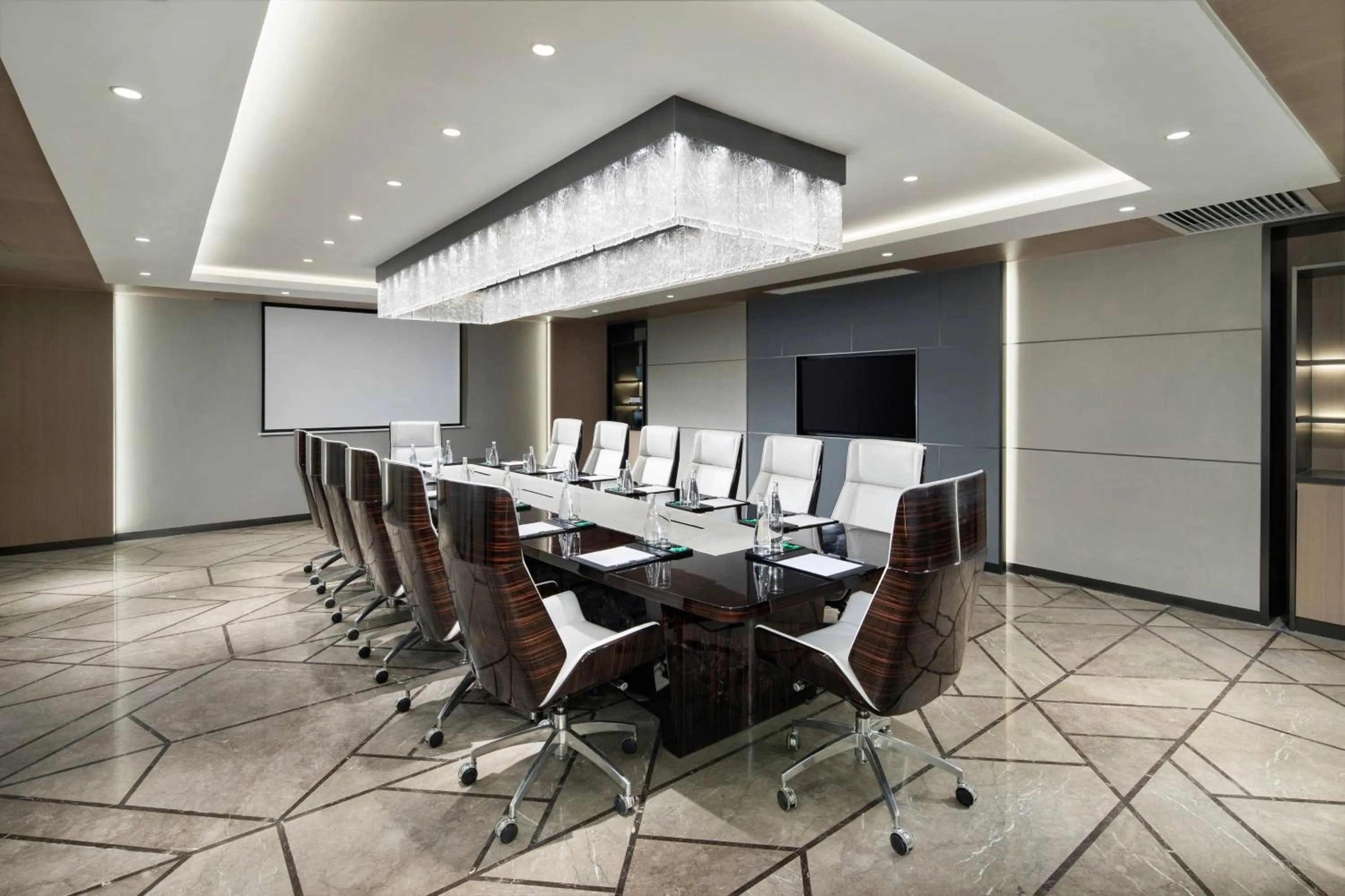 Meeting/conference room in Courtyard by Marriott Hangzhou West