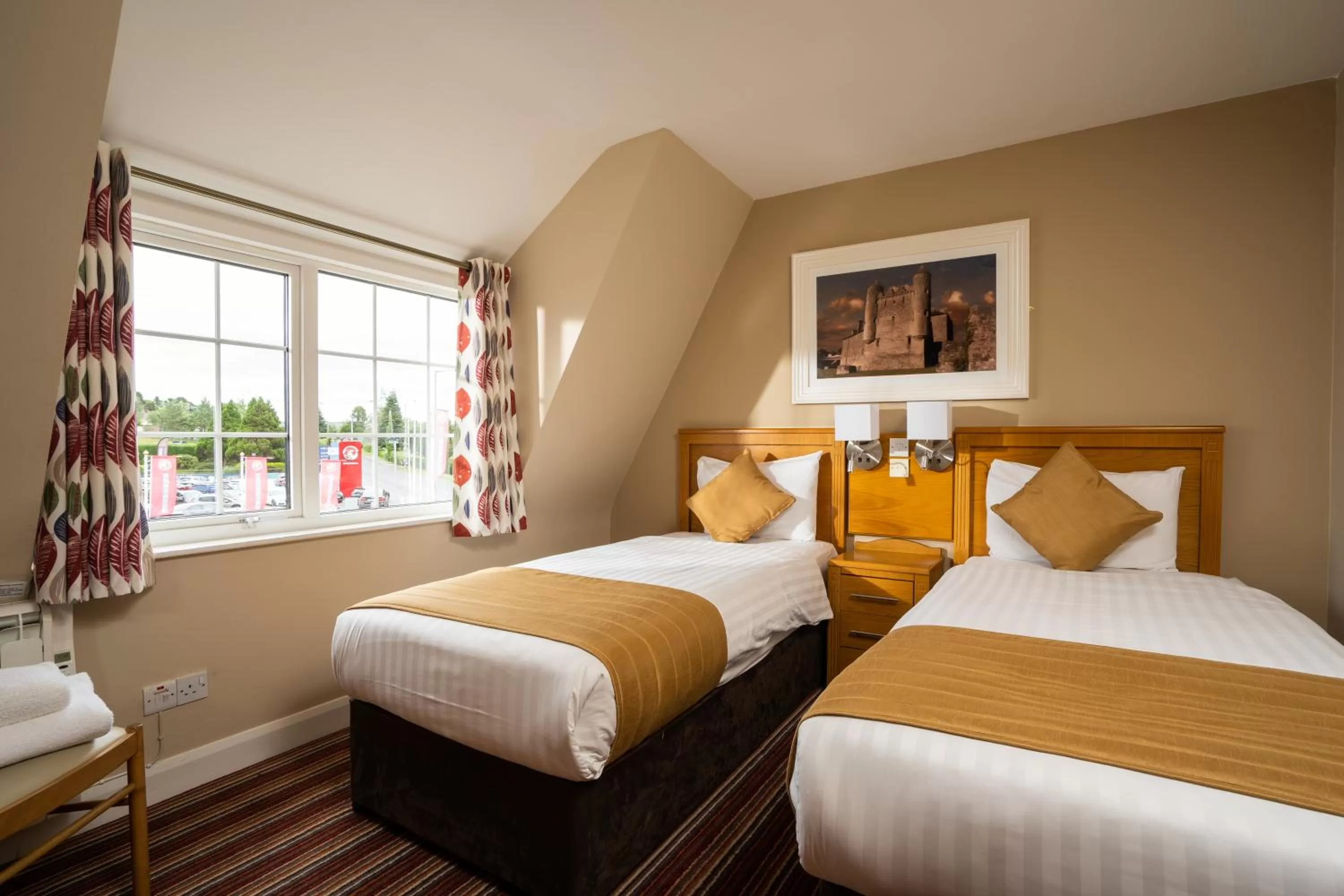 Bed in Belmore Court & Motel