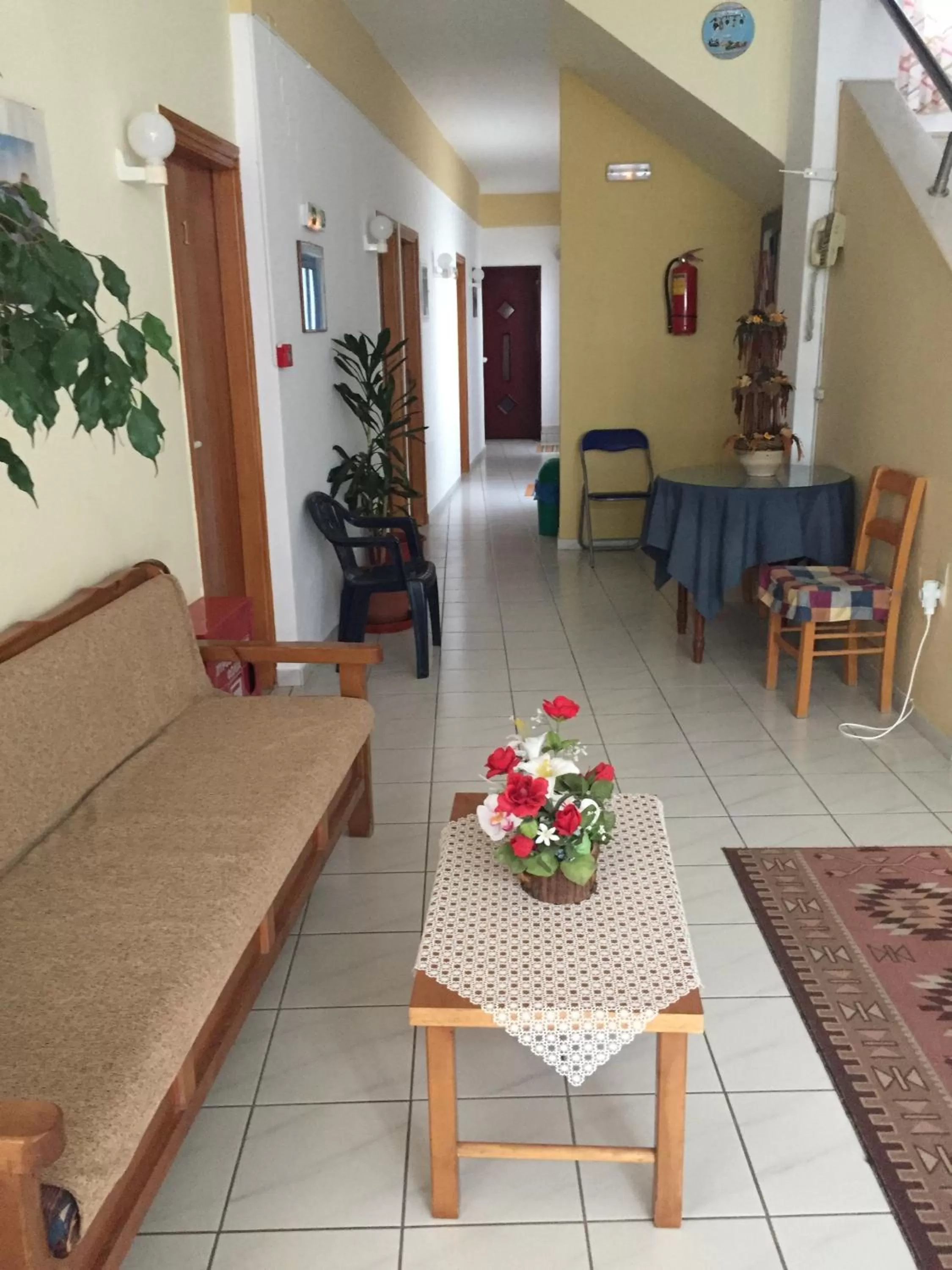 Living room in Angelos Hotel