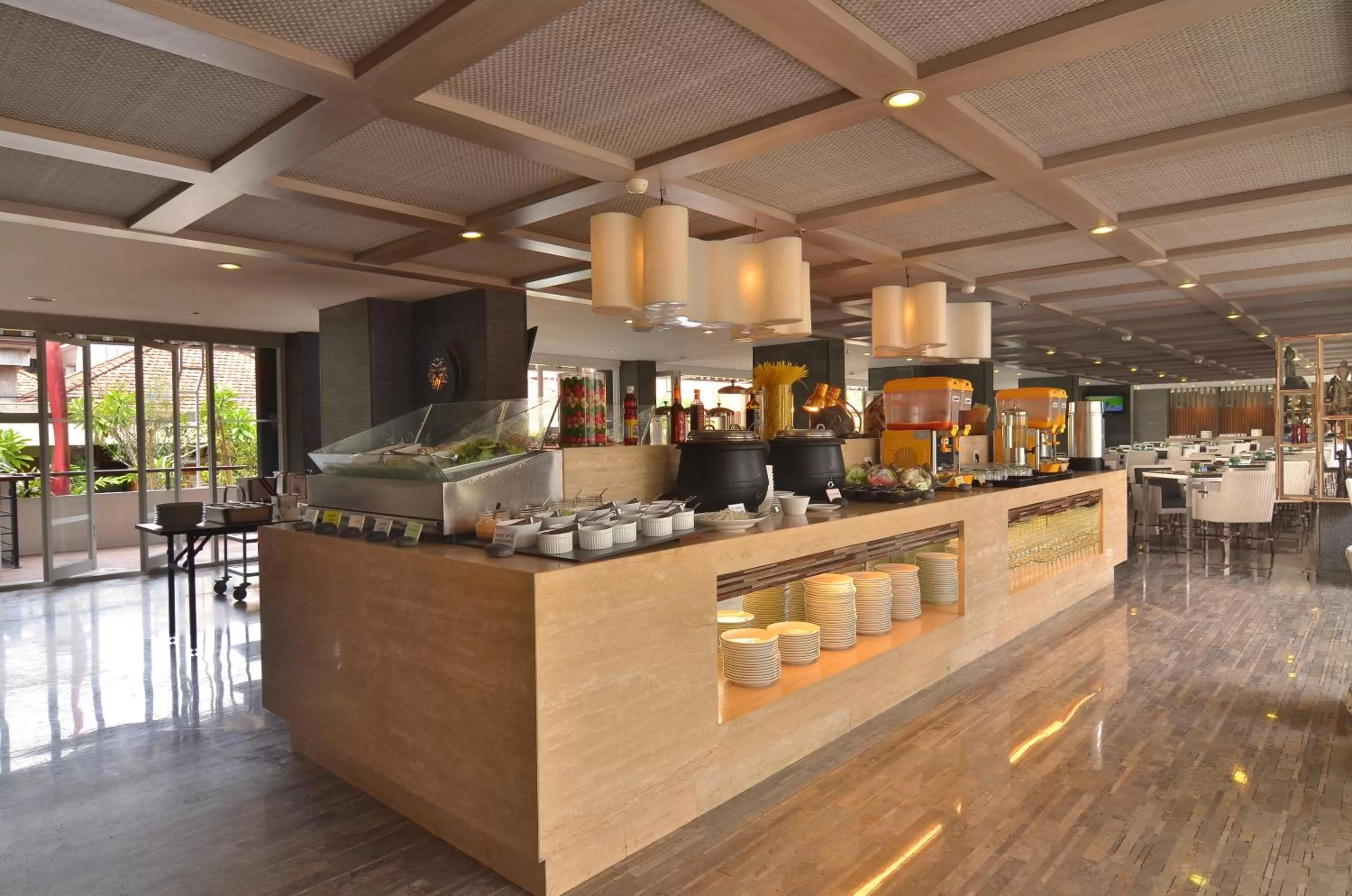 Restaurant/places to eat in Swiss-Belresort Watu Jimbar