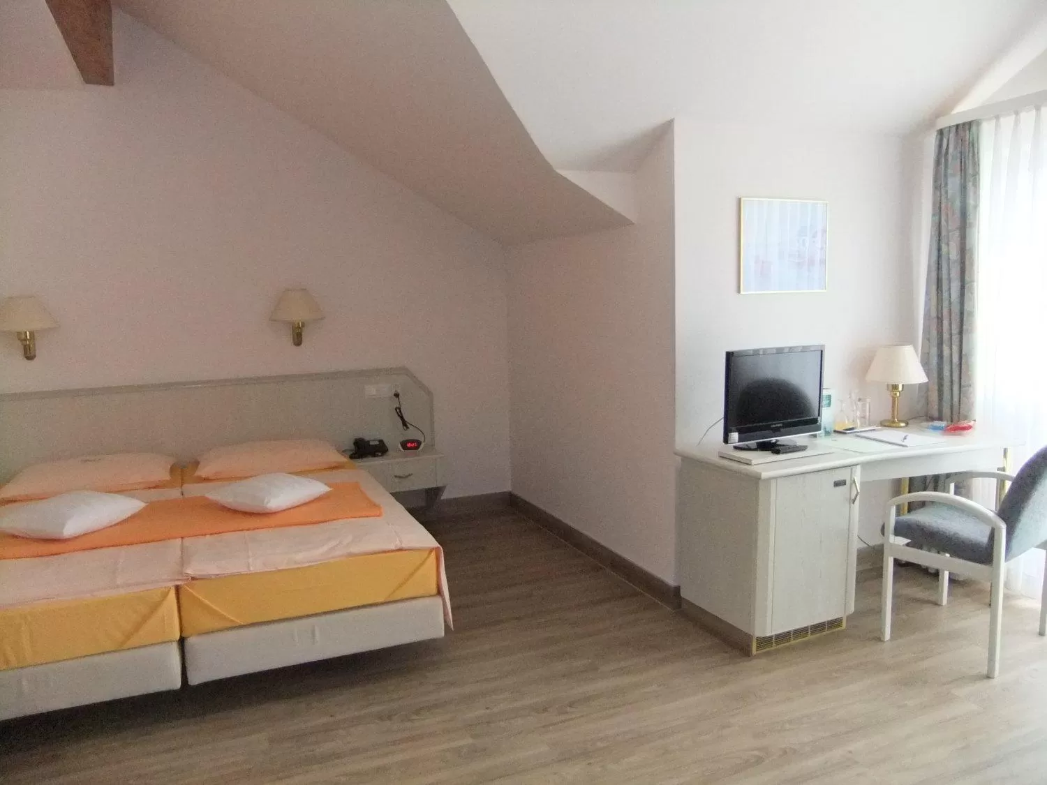 Photo of the whole room, Bed in Hotel Garni Classico