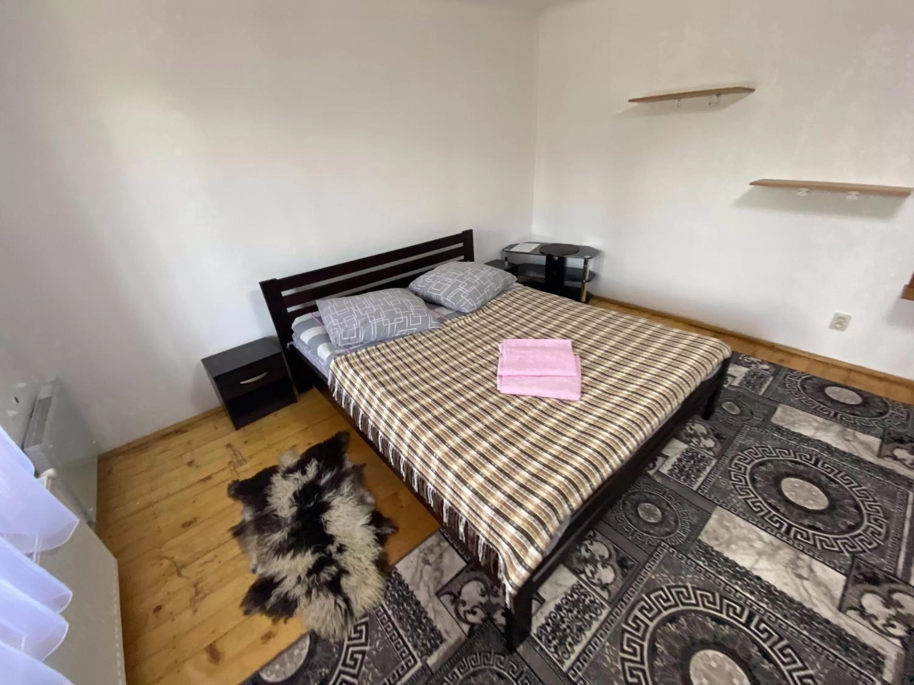 Bed in Kolyba Opryshkiv