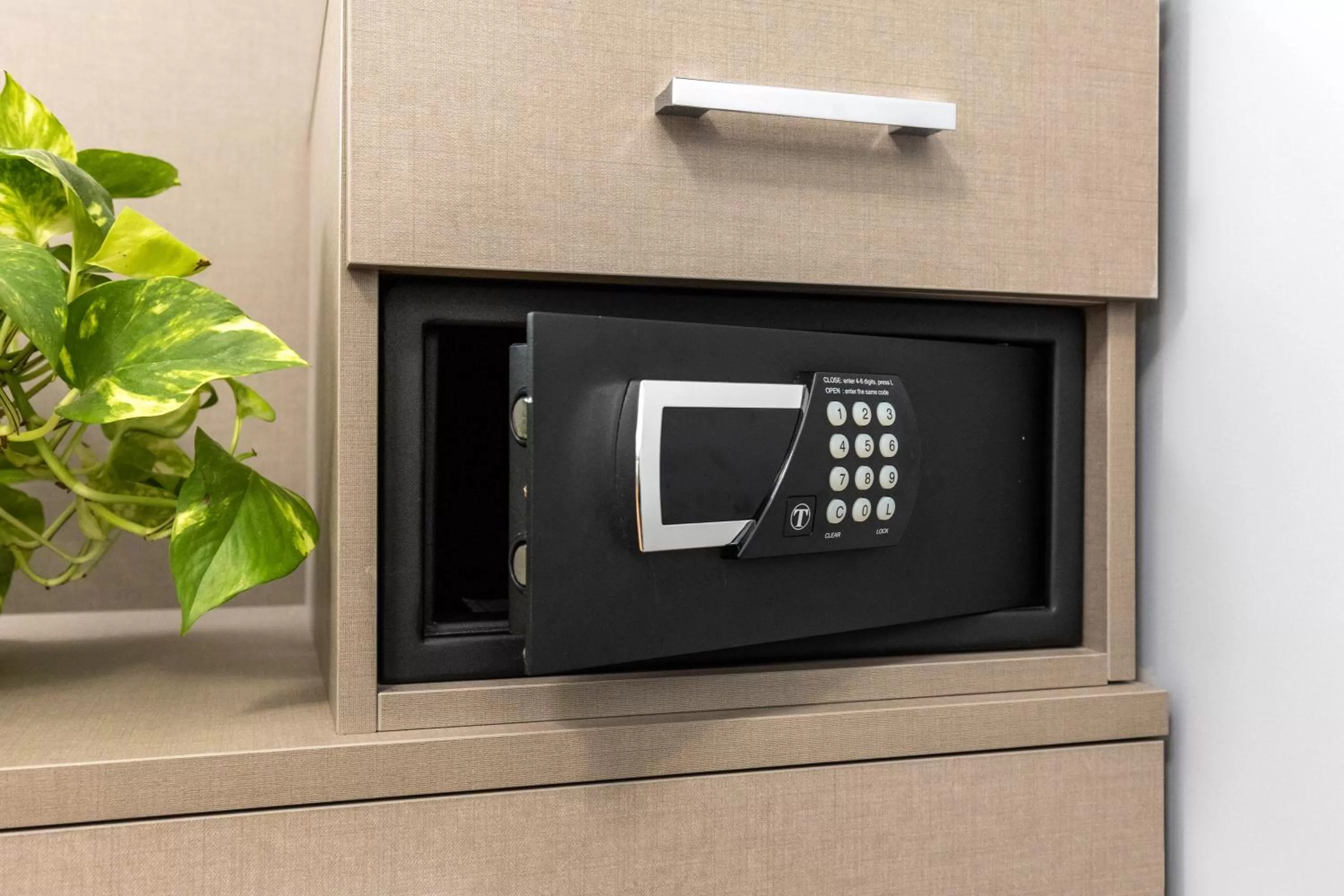 safe in Suites Romae Rex