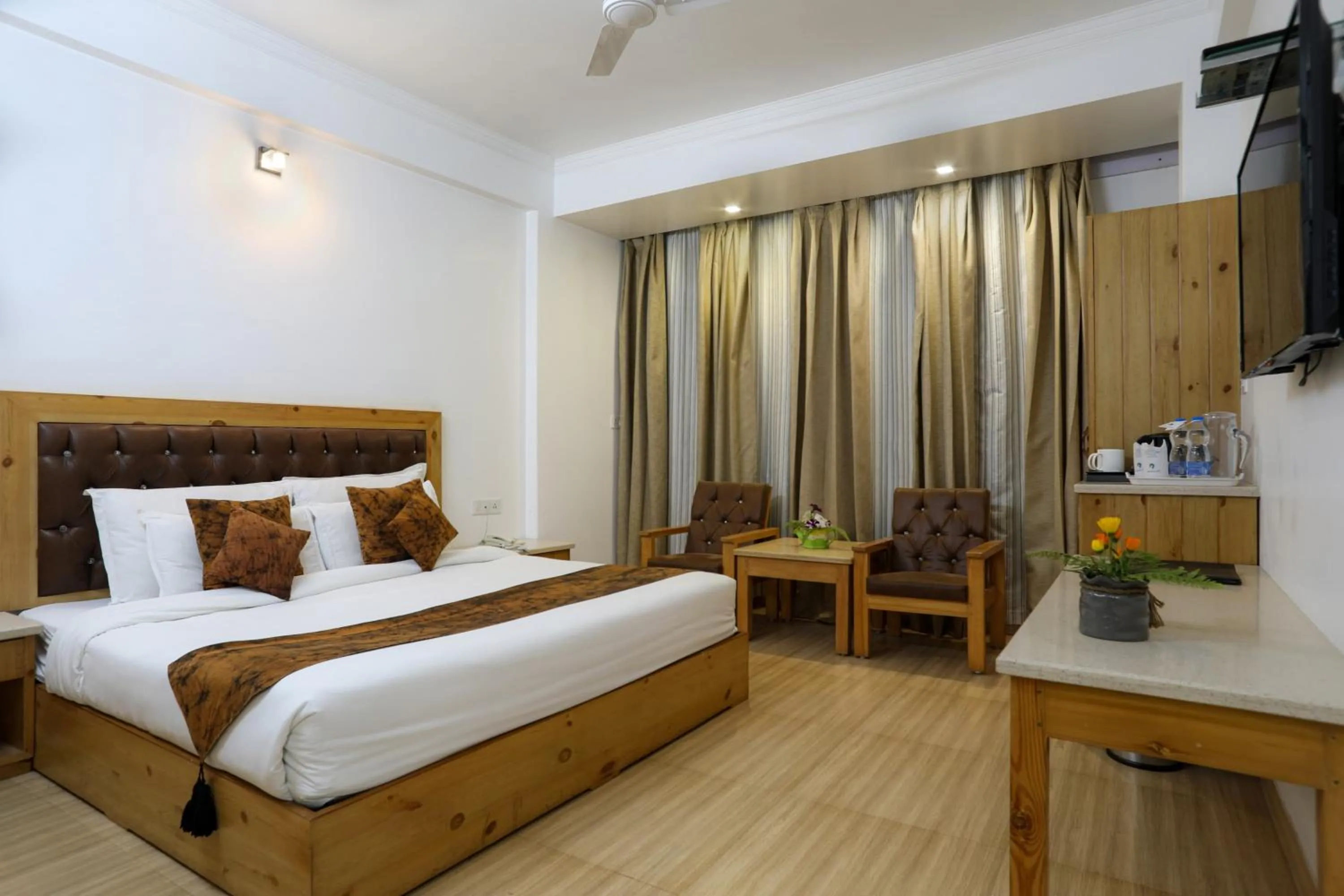 Bed in The Mountain Quail