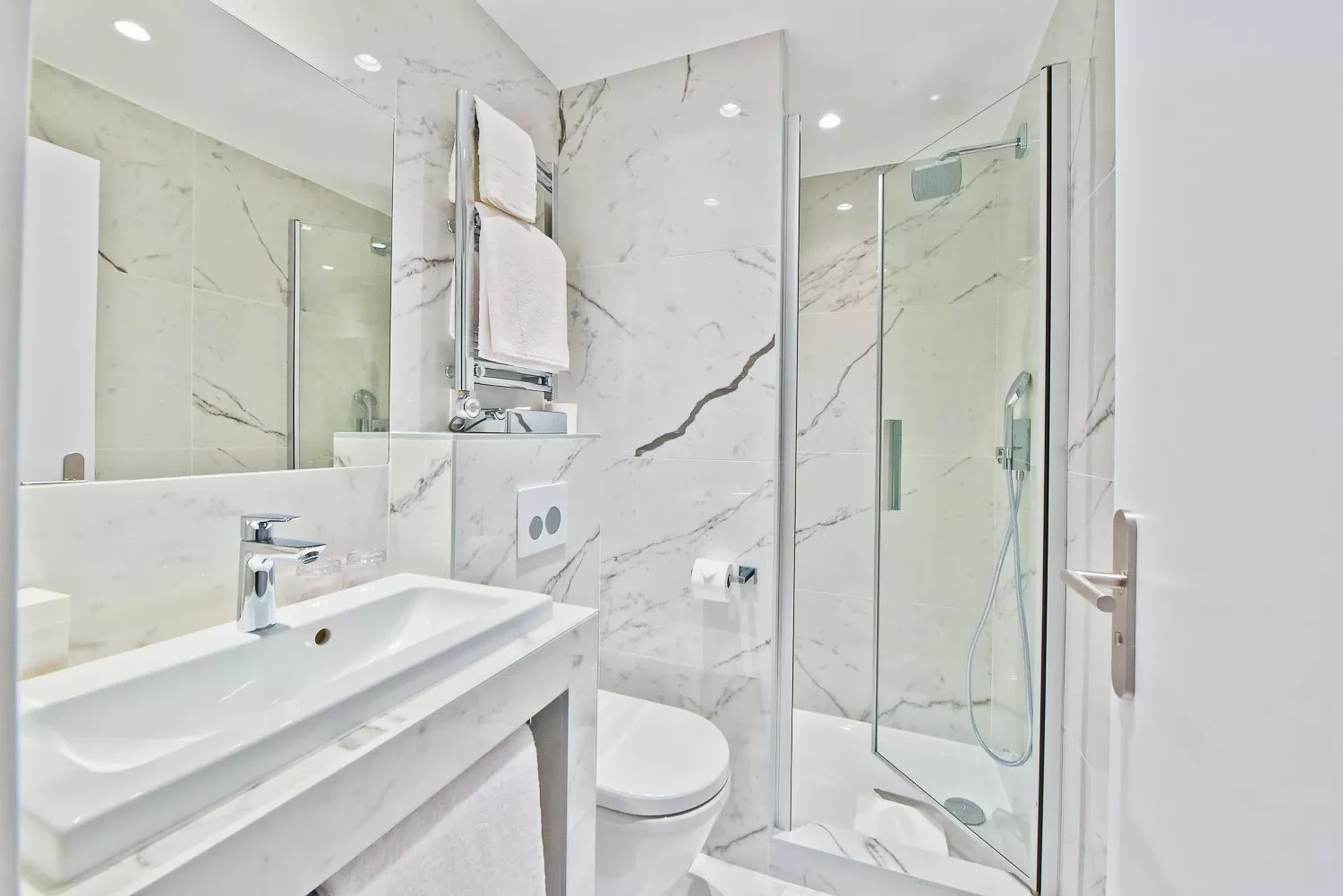 Prestige Double or Twin Room in Hôtel La Villa Port d'Antibes & Spa