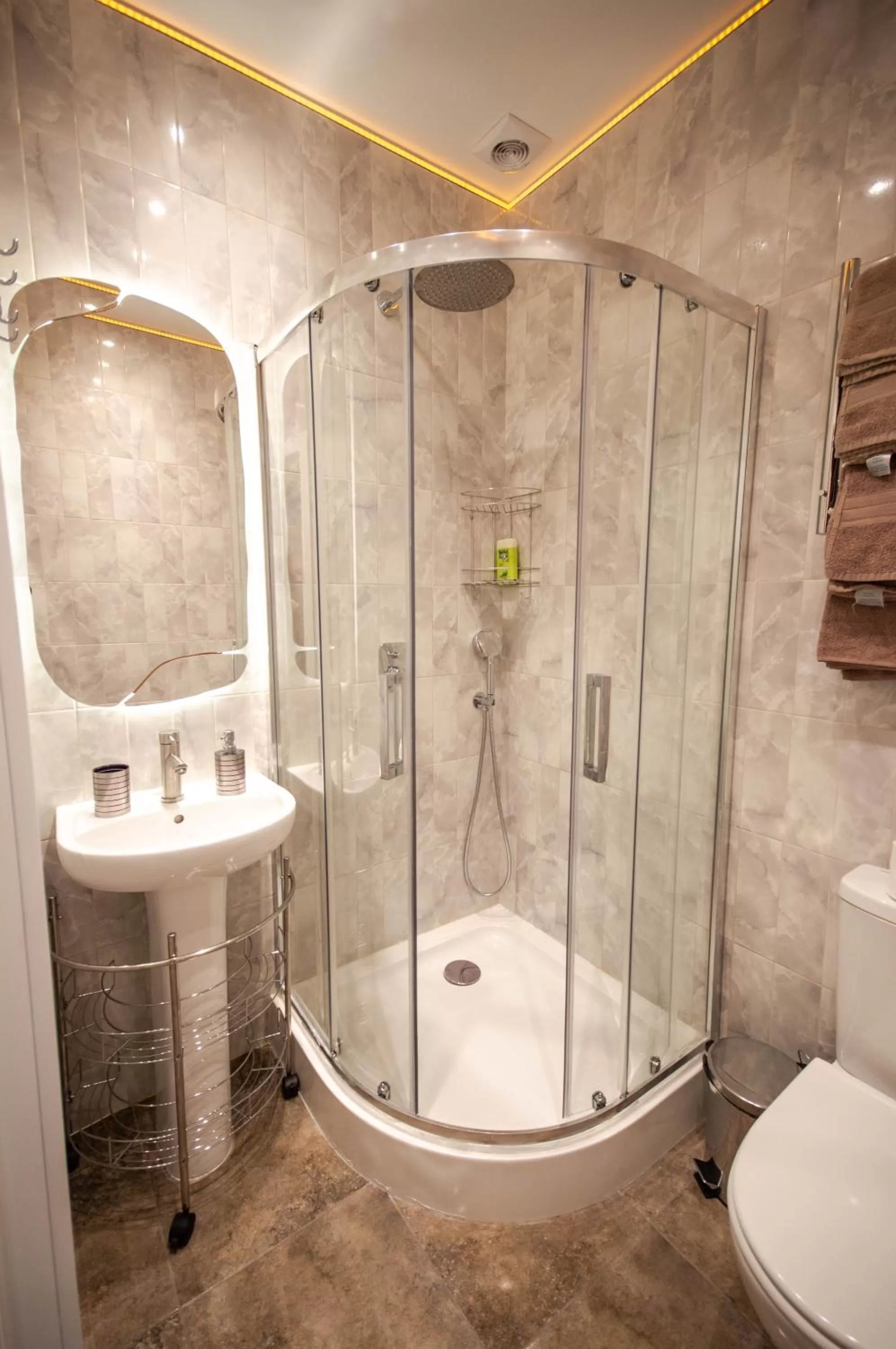 Toilet, Bathroom in Kyiv Panorama Apartments near Gulliver