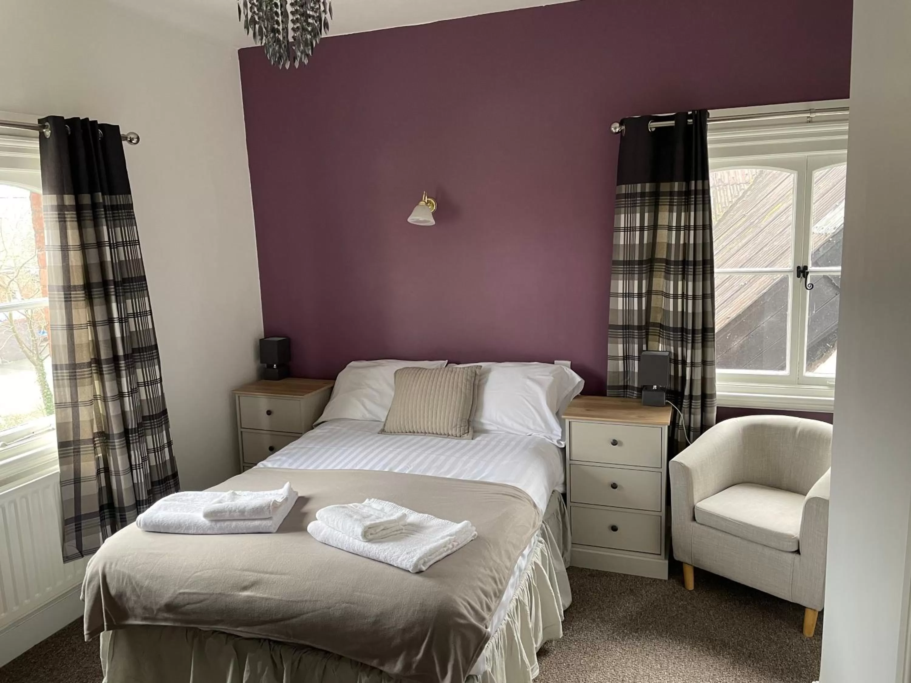 Bed in The Stokesay Inn & B&B