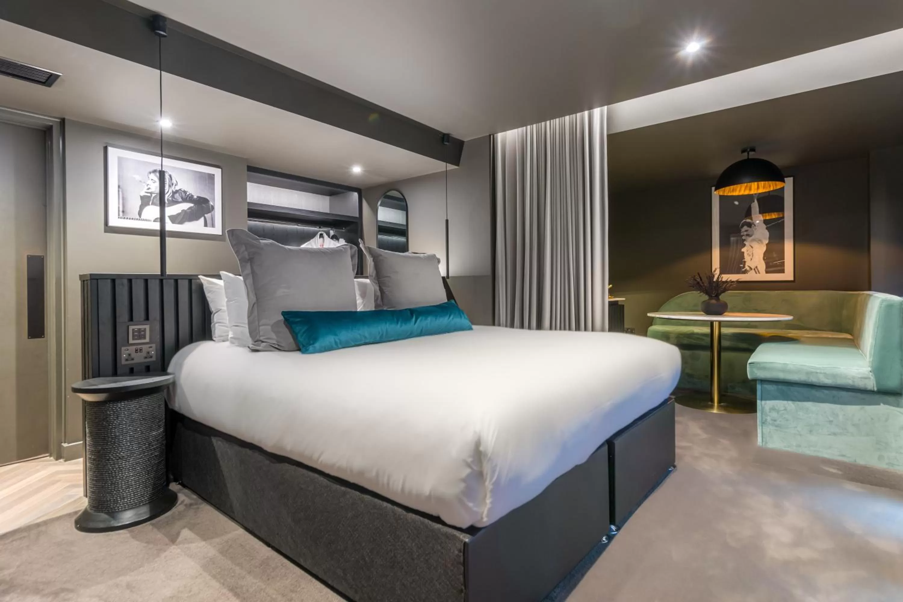 Photo of the whole room, Bed in Velvet Hotel Manchester, WorldHotels Crafted