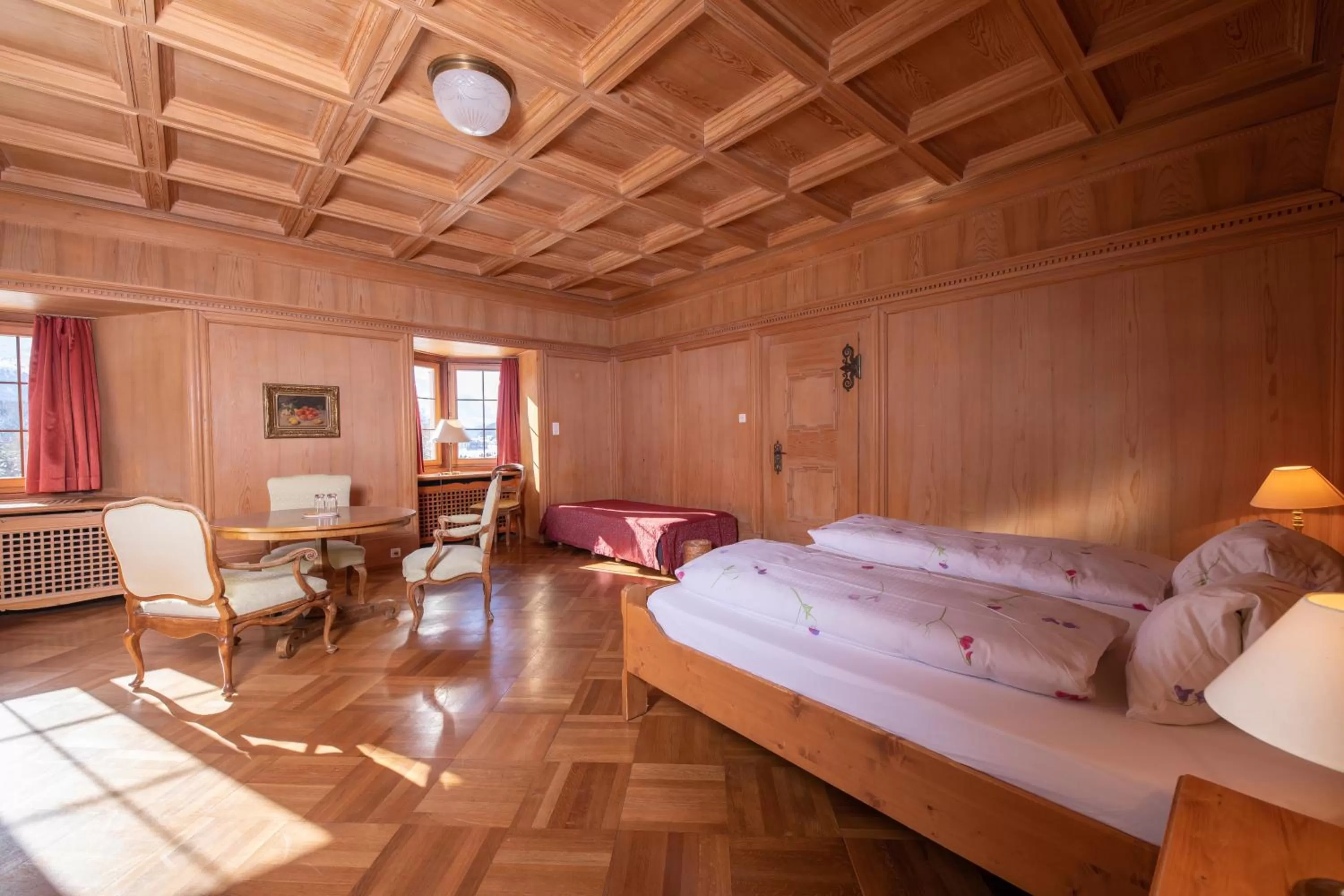 Photo of the whole room, Bed in Hotel Chesa Spuondas