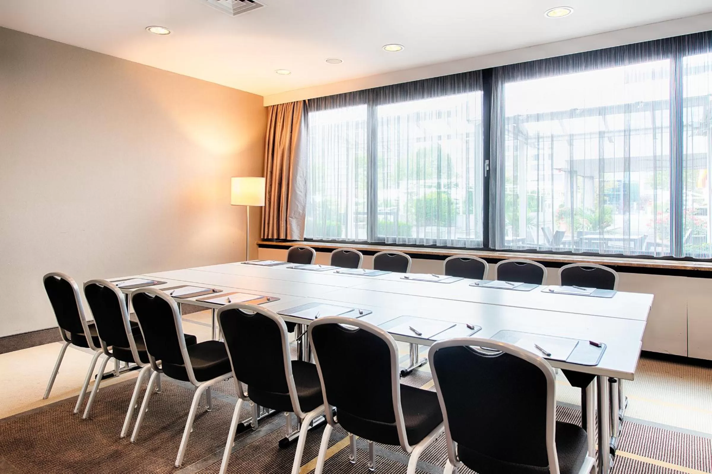Meeting/conference room in Crowne Plaza Frankfurt Congress Hotel by IHG