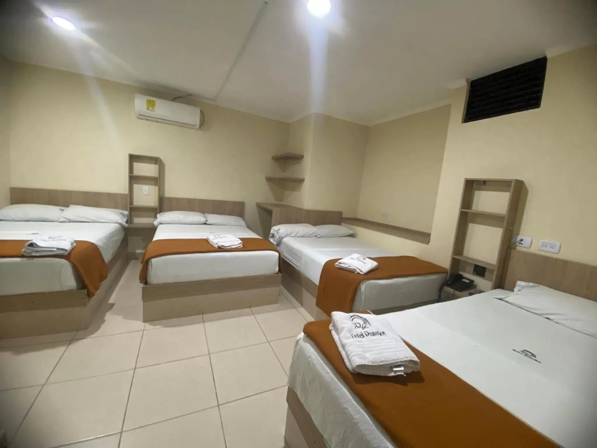 Bed in Hotel Ruiseñor Itagui