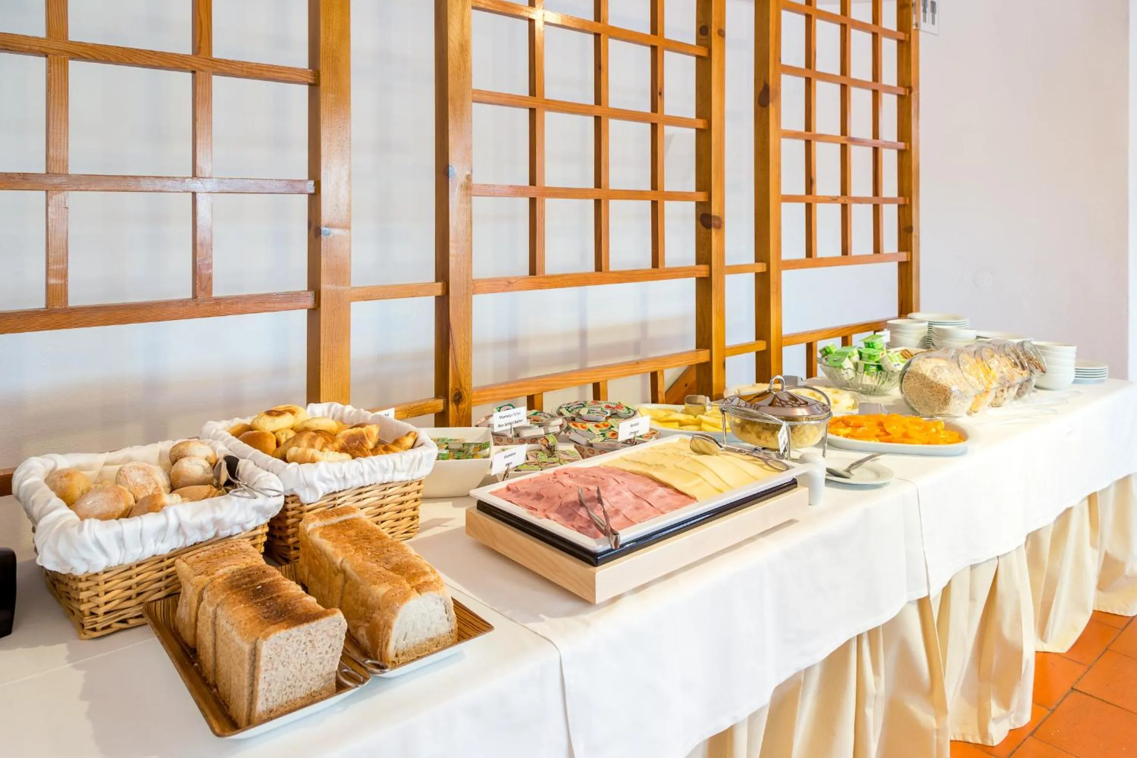 Breakfast in Apartamentos Turisticos Pinhal Da Marina