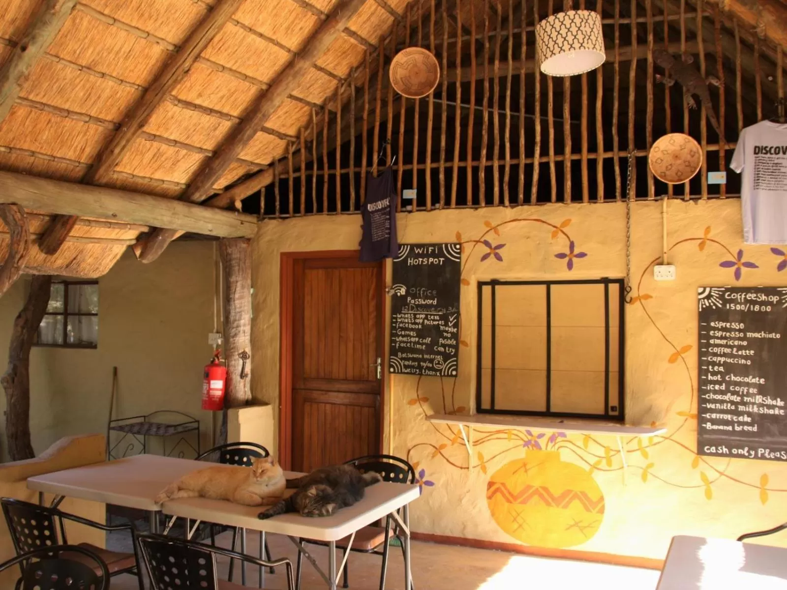 Property building, Restaurant/Places to Eat in Discovery Bed and Breakfast