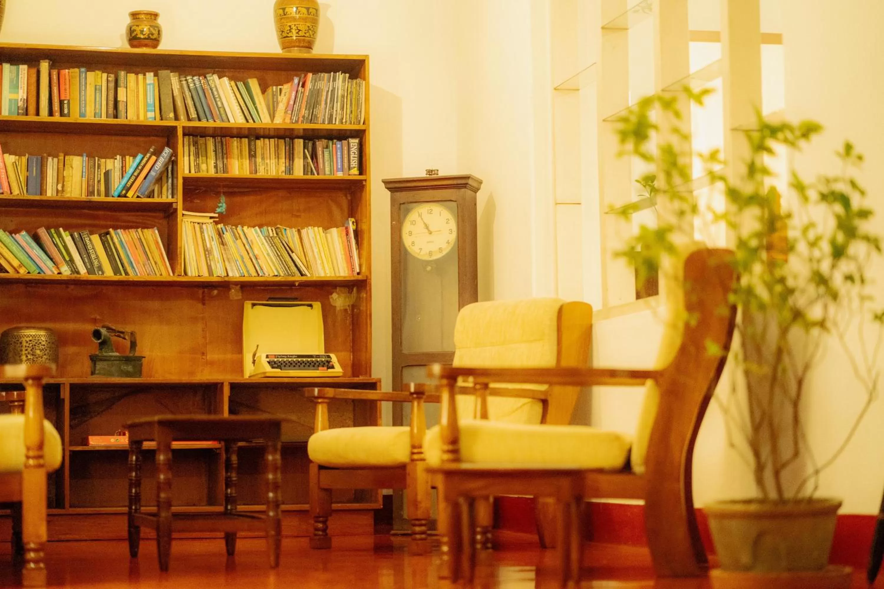 Property building, Library in Fortuna Heritage Home