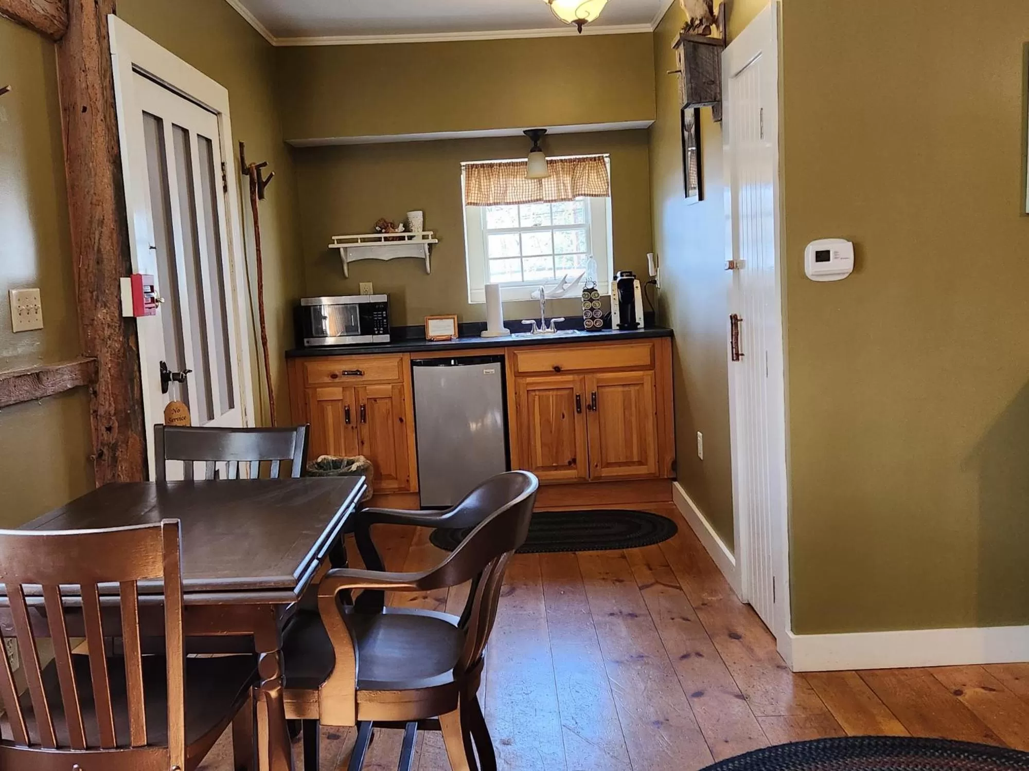 Kitchen/Kitchenette in Blackberry Inn