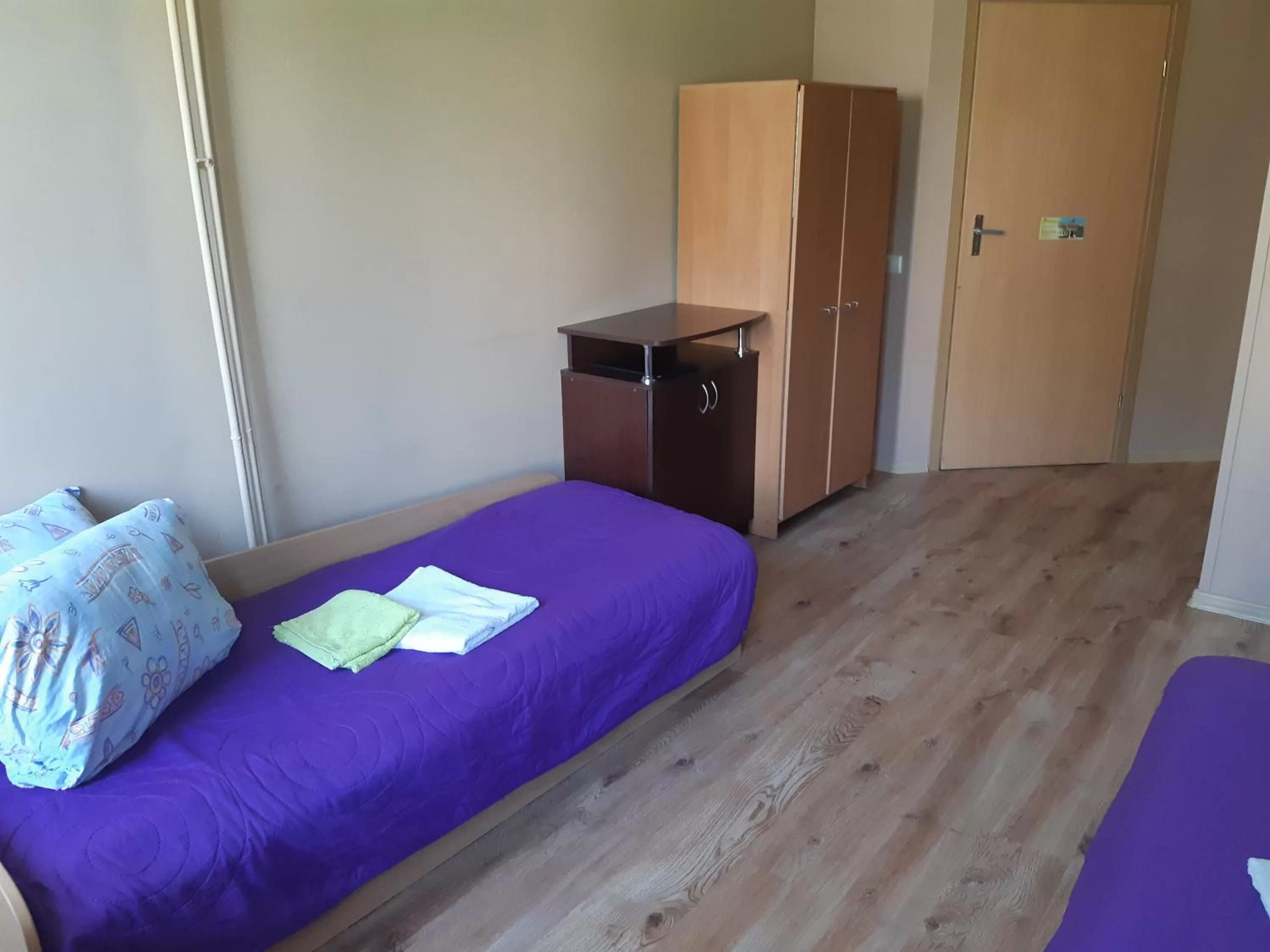 Photo of the whole room, Bed in Rugelis