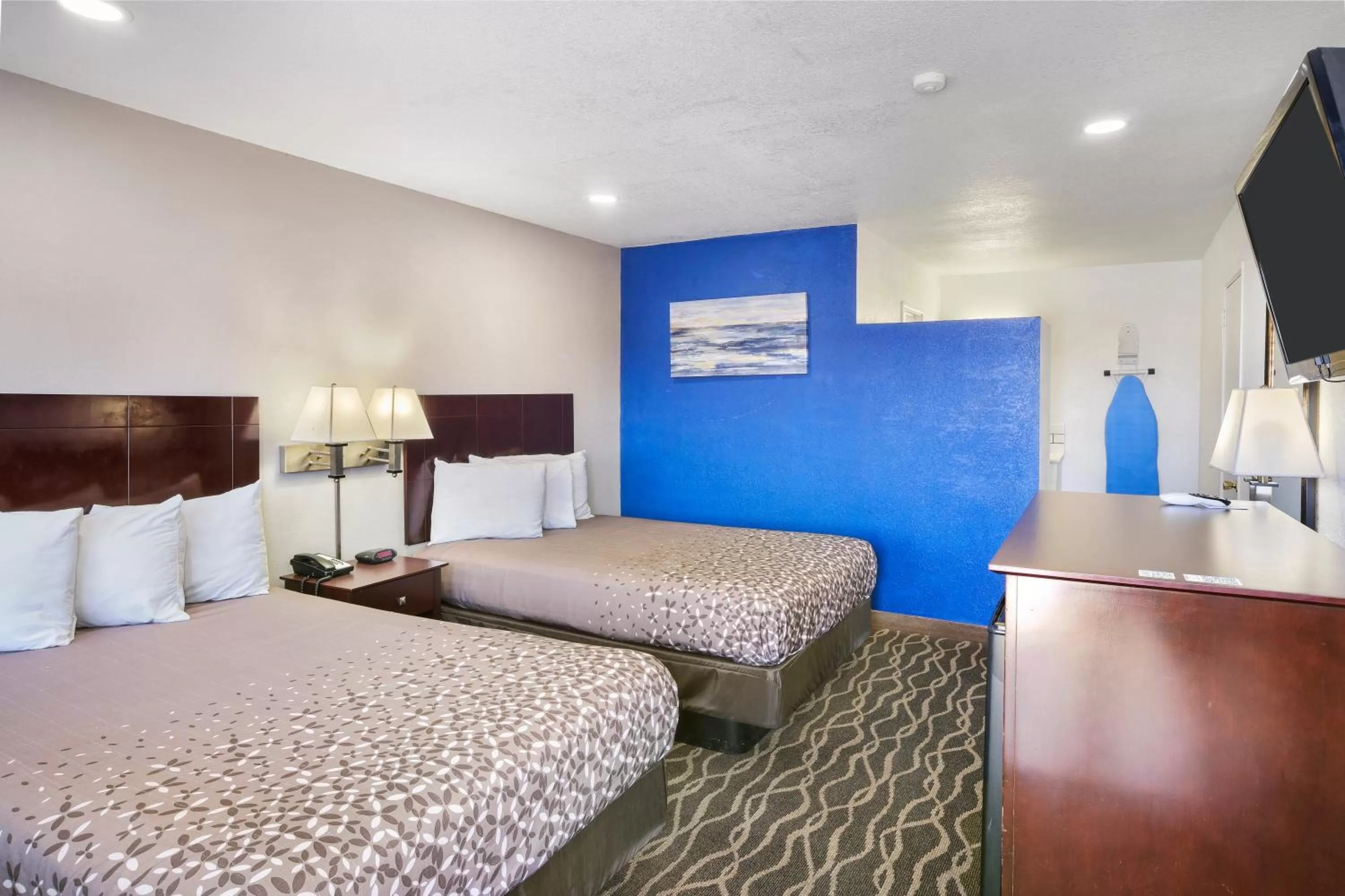 Bedroom, Bed in Carlsbad Inn , New Mexico