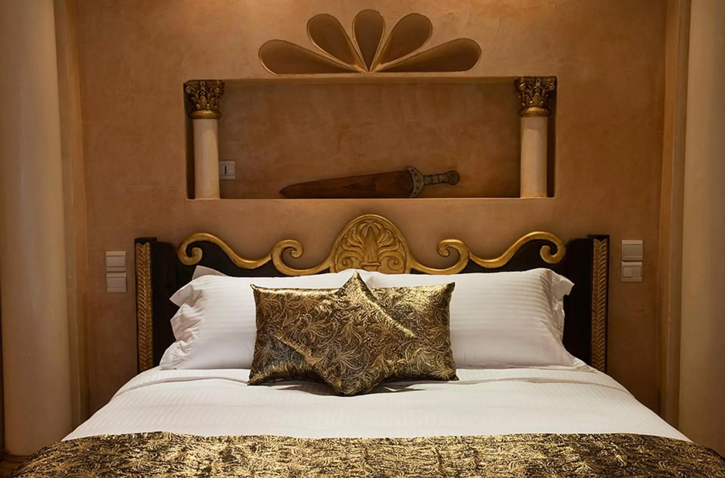 Bed in Le Temple Des Arts