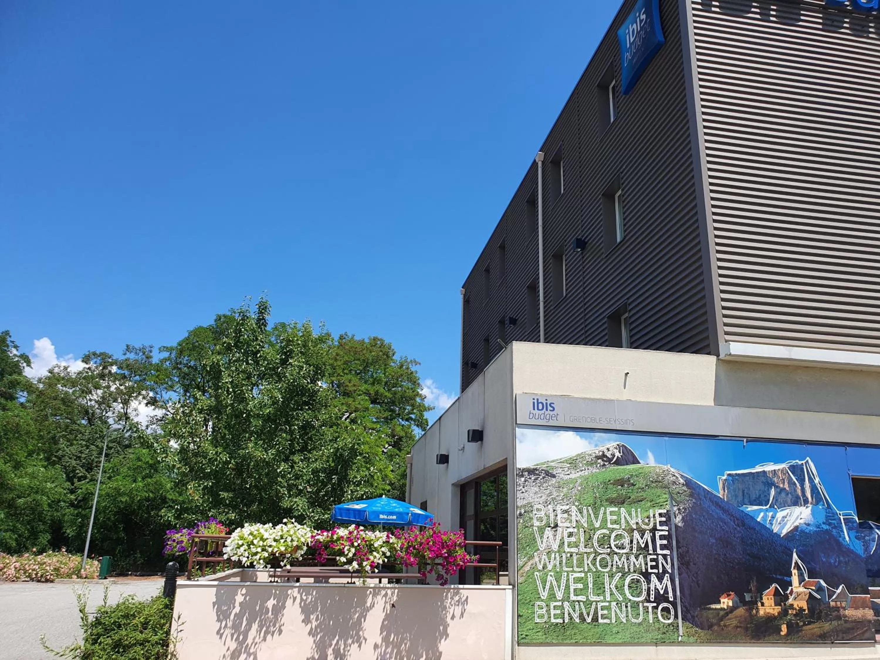 Property building in Ibis Budget Grenoble Sud Seyssins