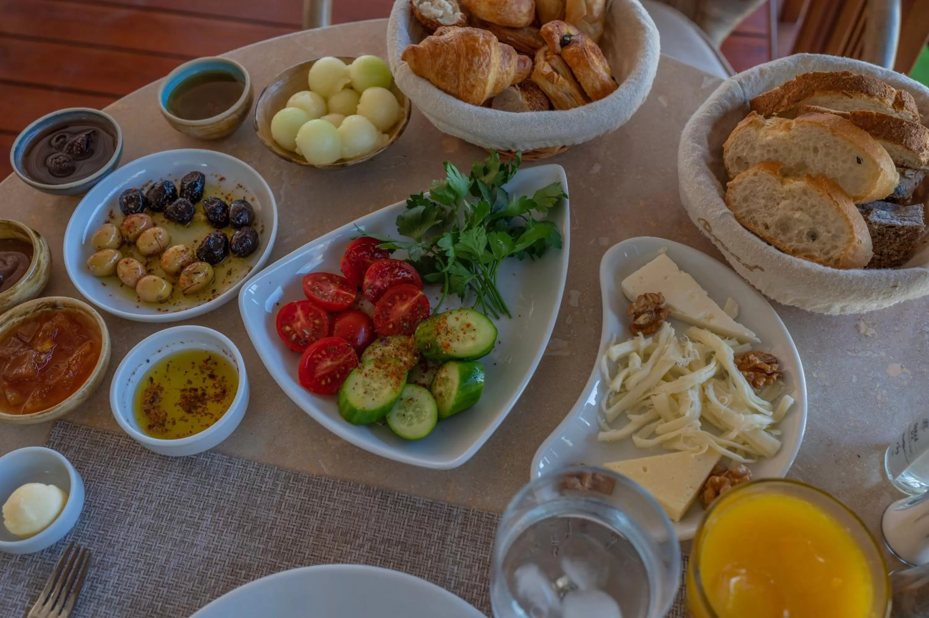 Food in 4reasons hotel + bistro | 12+