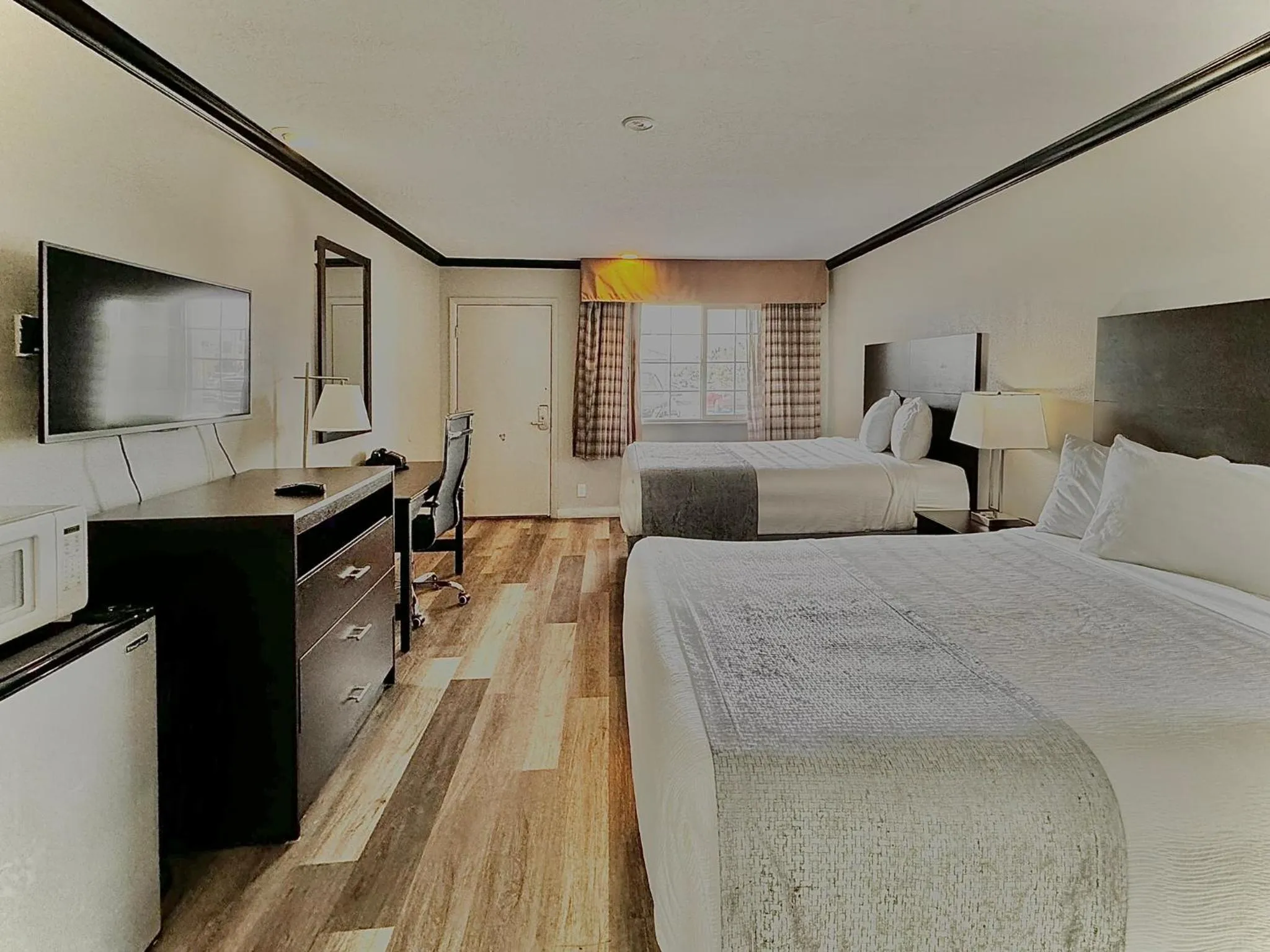 Bed in Discovery Inn