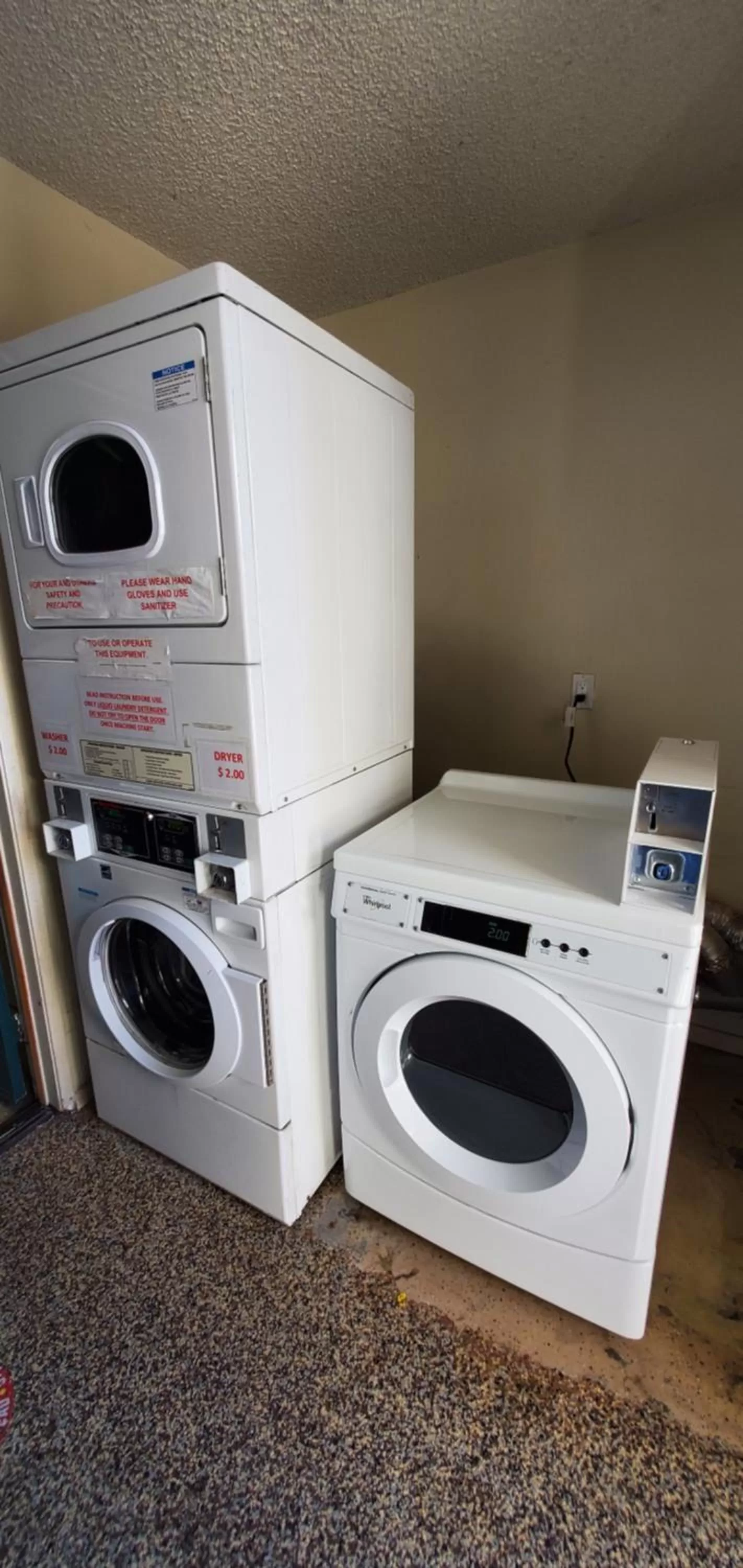 Area and facilities in Anaheim National Inn