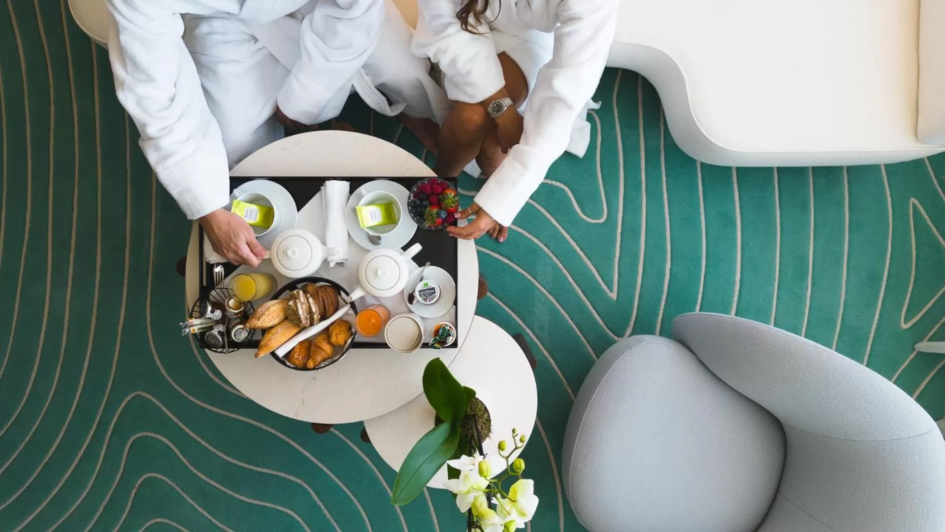 Seating area in Mondrian Cannes