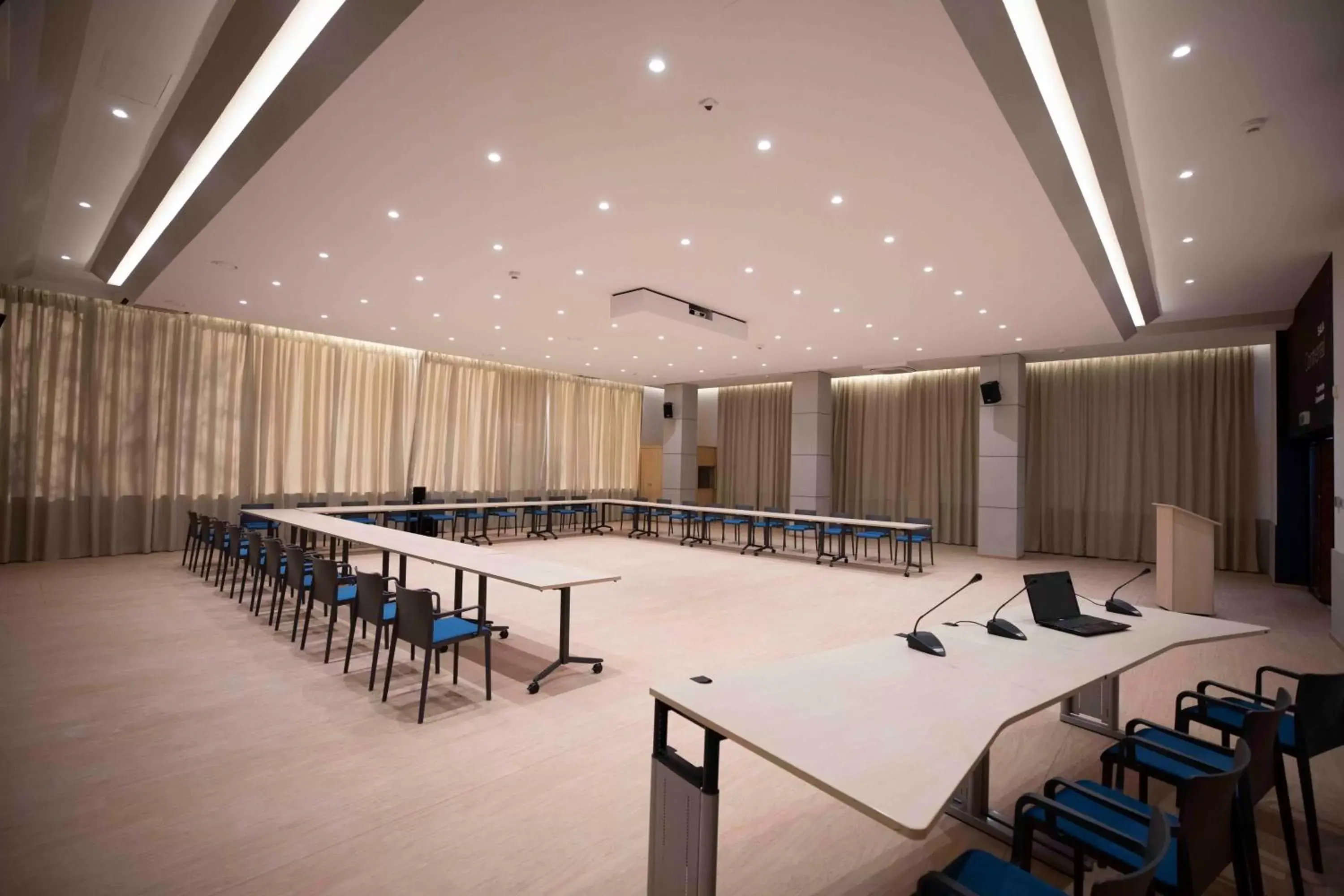 Hotel Continental Hotel Continental