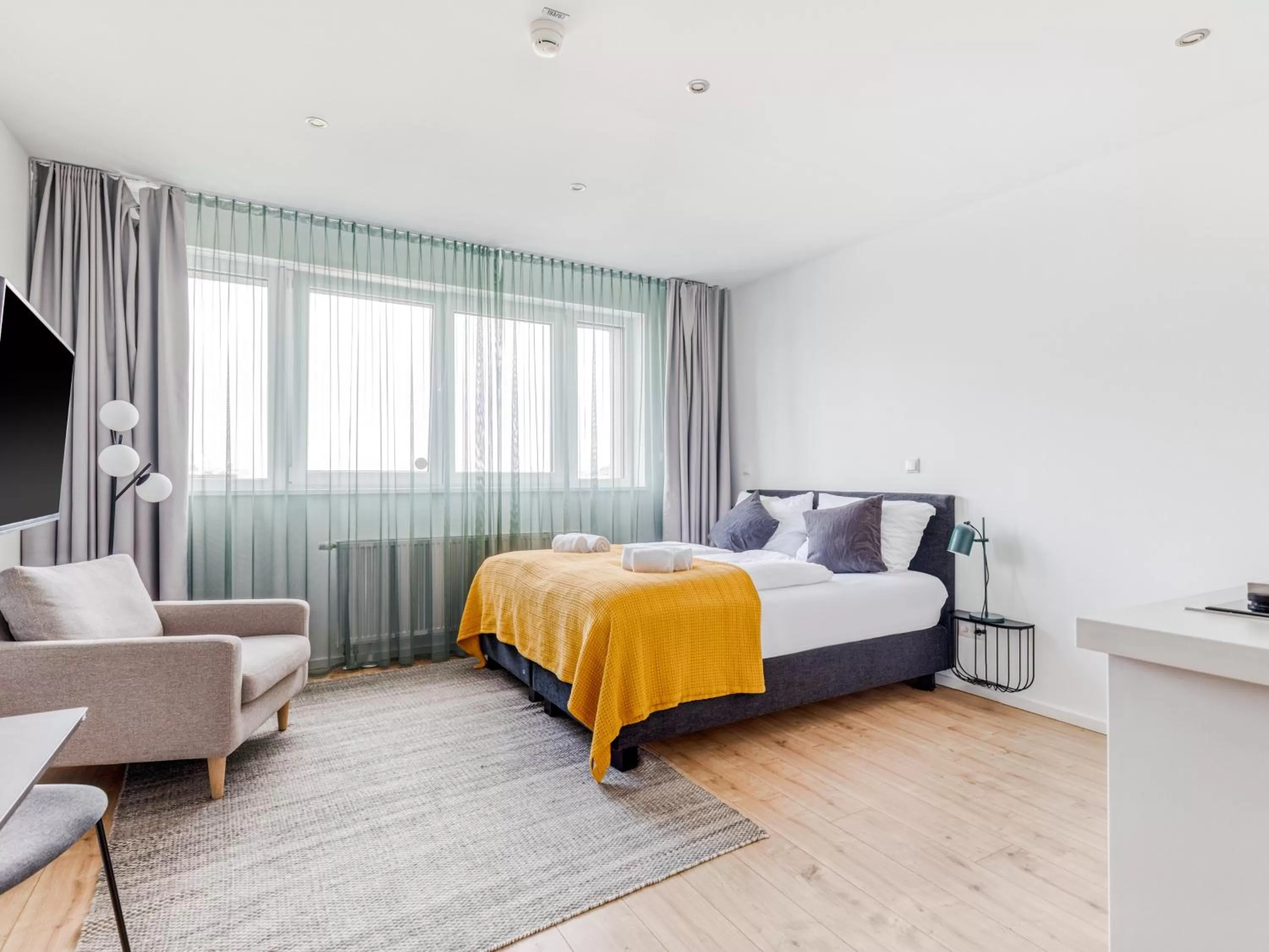 Bed in Limehome Darmstadt Wilhelminenstraße - Digital Access