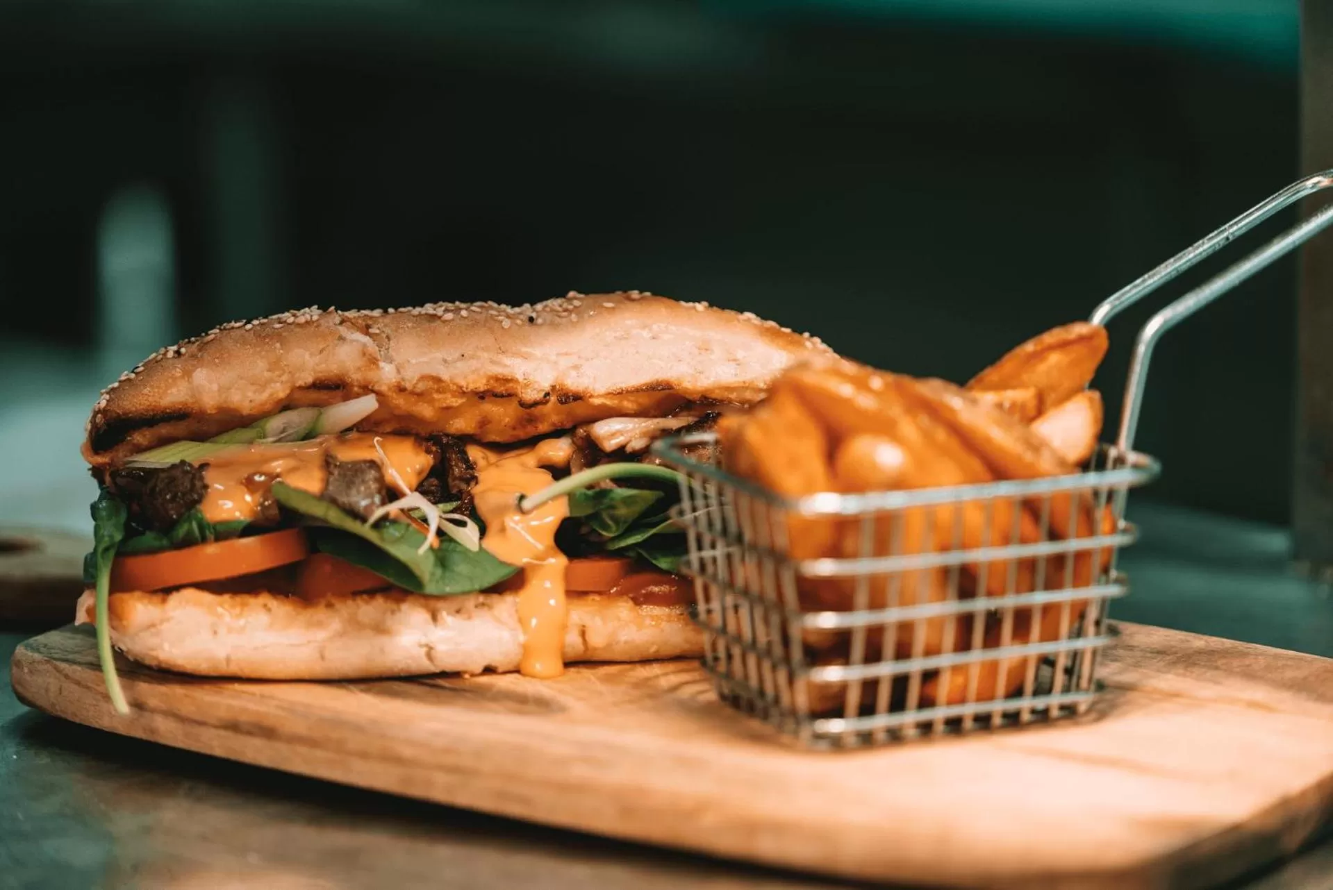 Food and drinks in Seasons Hotel Newman