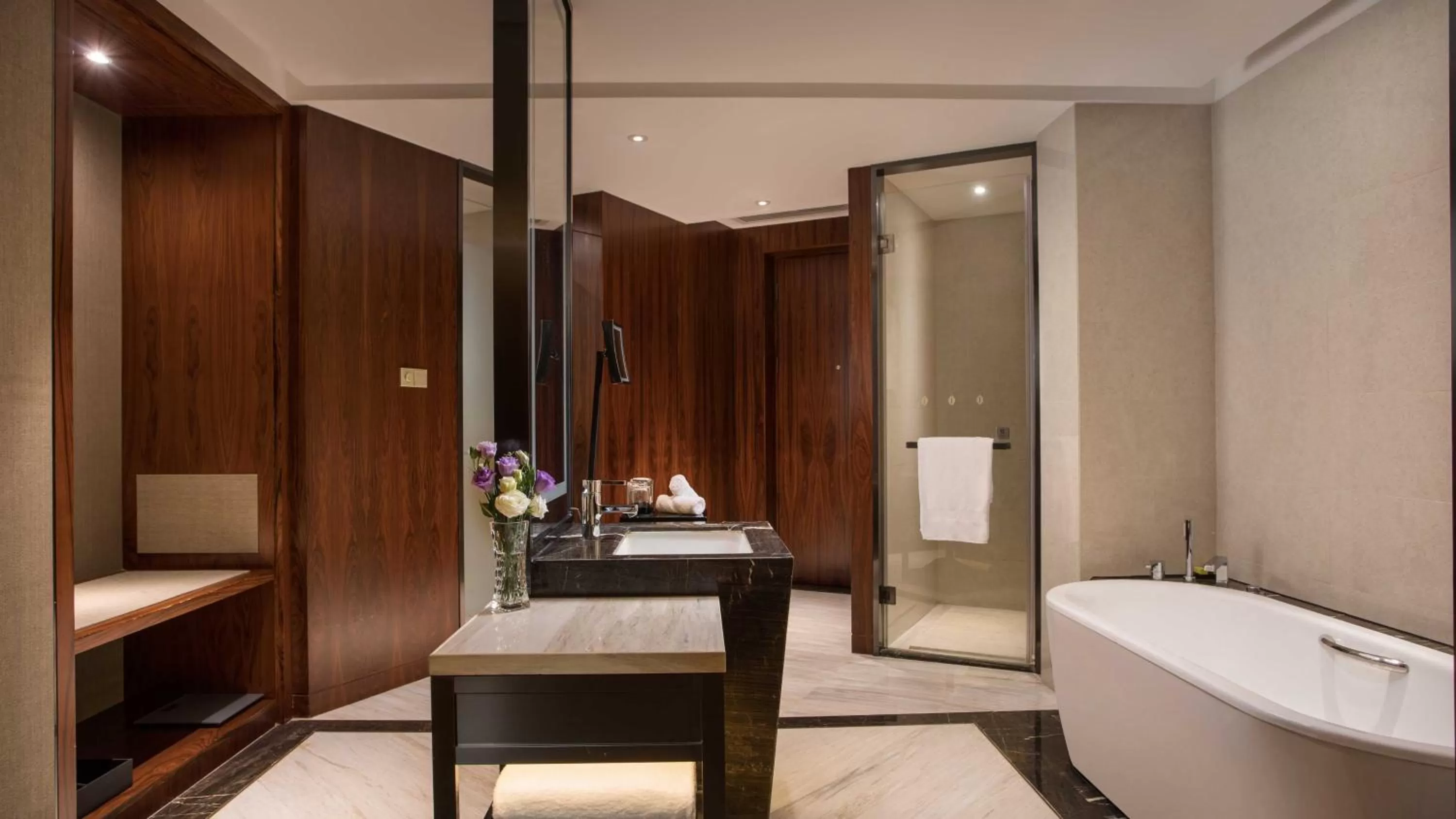 Bathroom in InterContinental Fuzhou