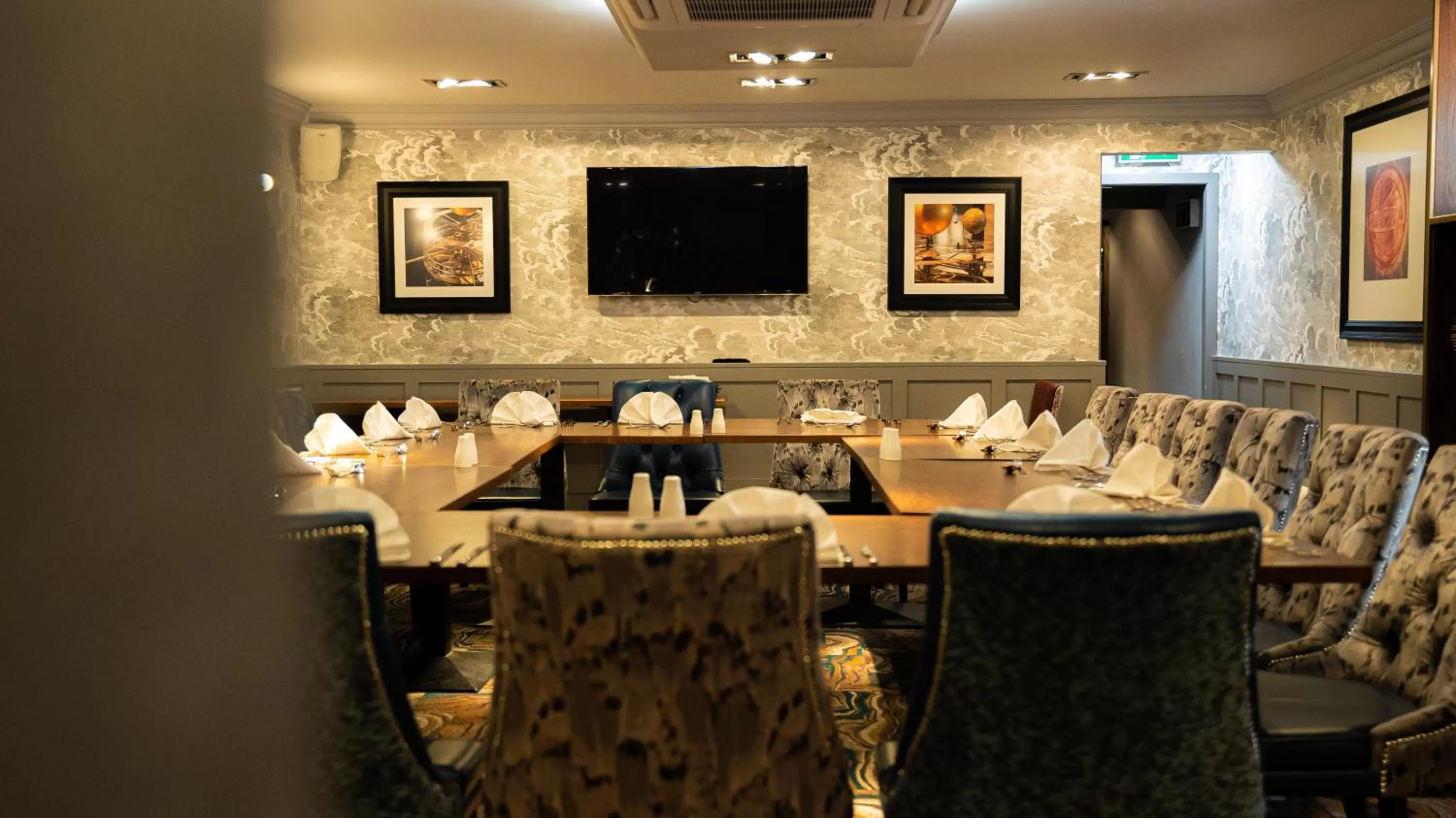 TV and multimedia in The Fenwick Hotel