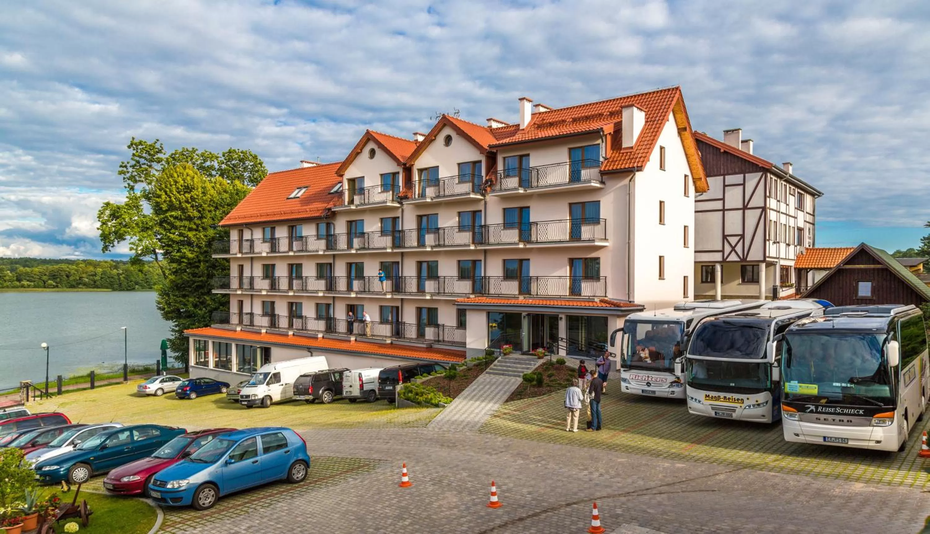 Property building in Hotel Huszcza