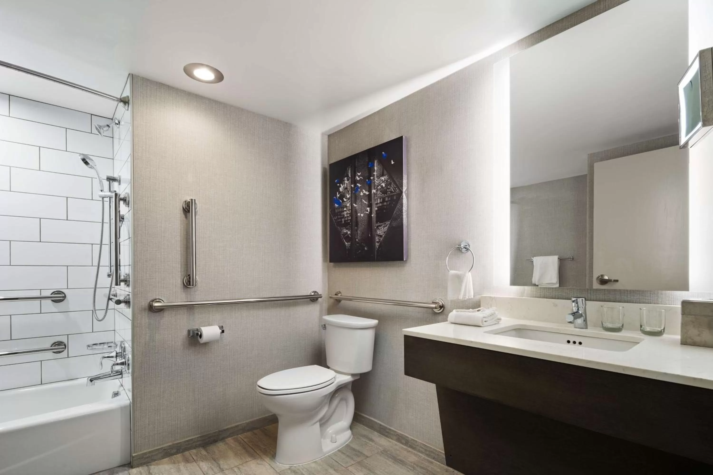 Bathroom in DoubleTree by Hilton Pittsburgh Airport