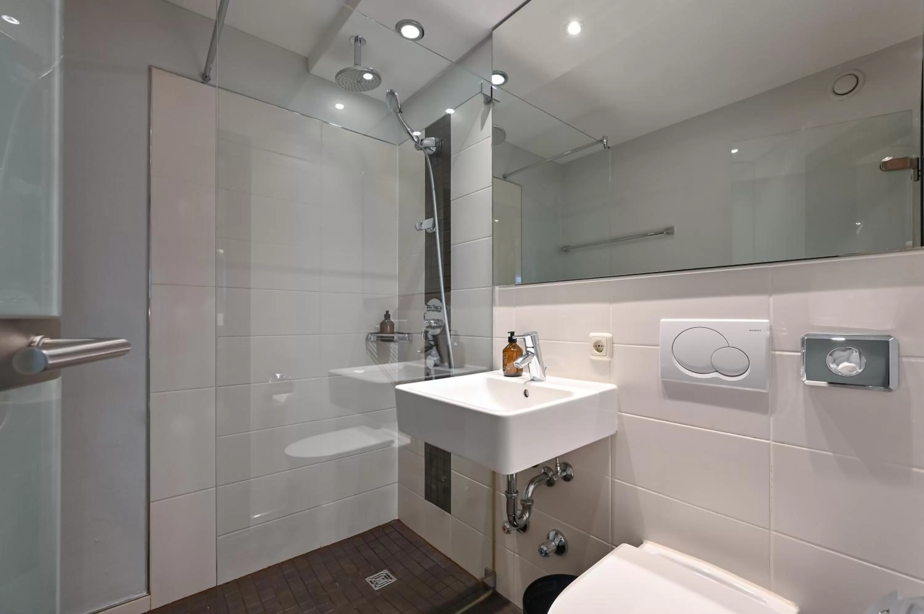 Bathroom in Hotel Sonne