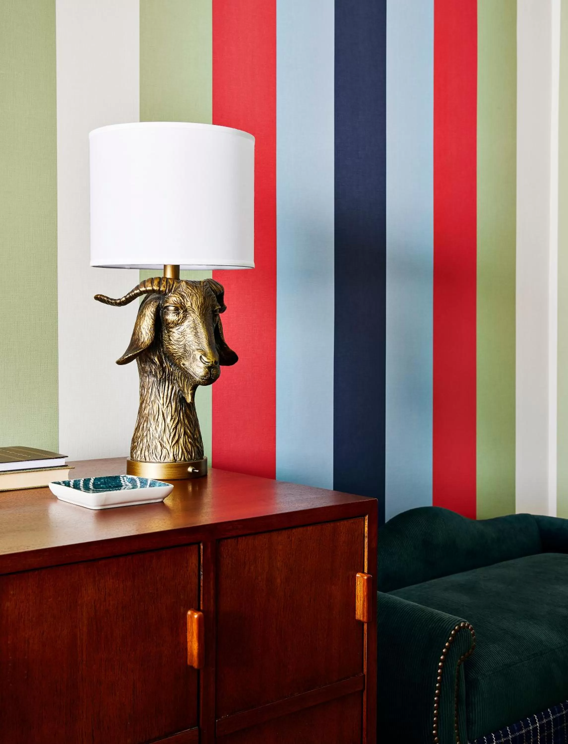 Seating area in Graduate by Hilton Annapolis