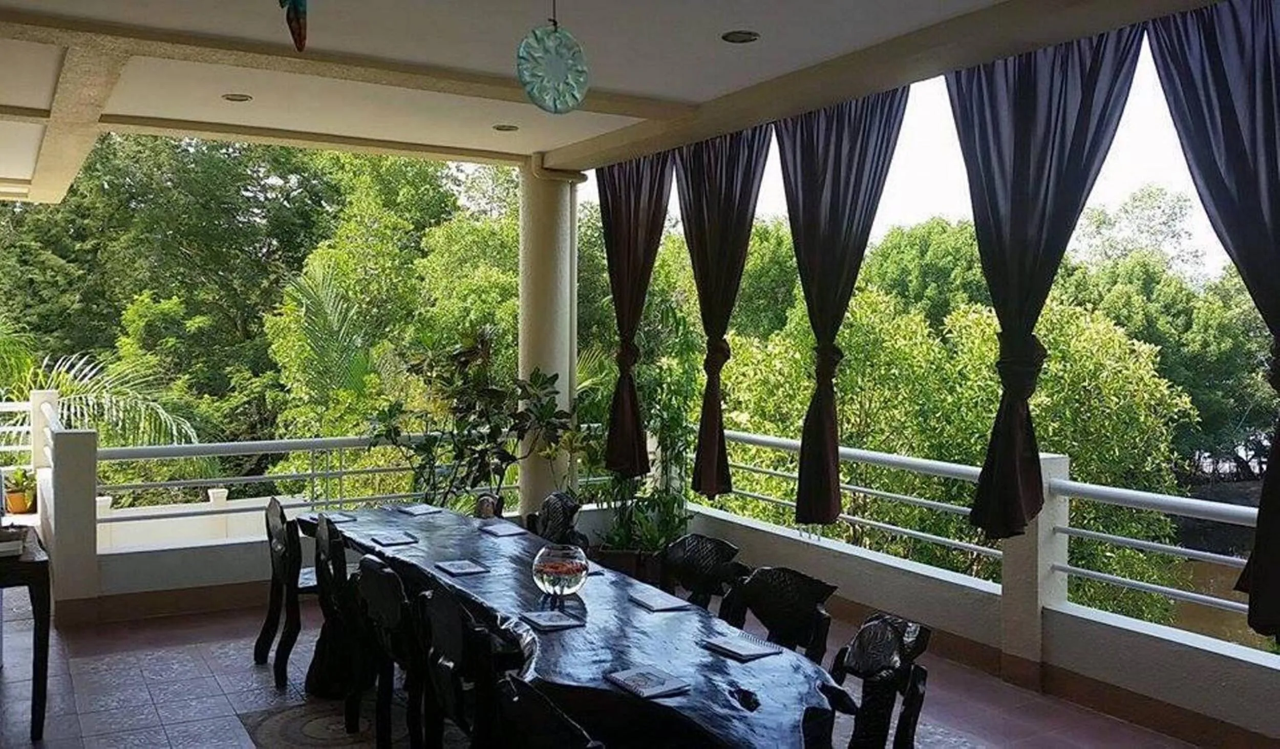 Dining area, Restaurant/Places to Eat in Villa de Sierra Vista Bay and Mountain View Inn