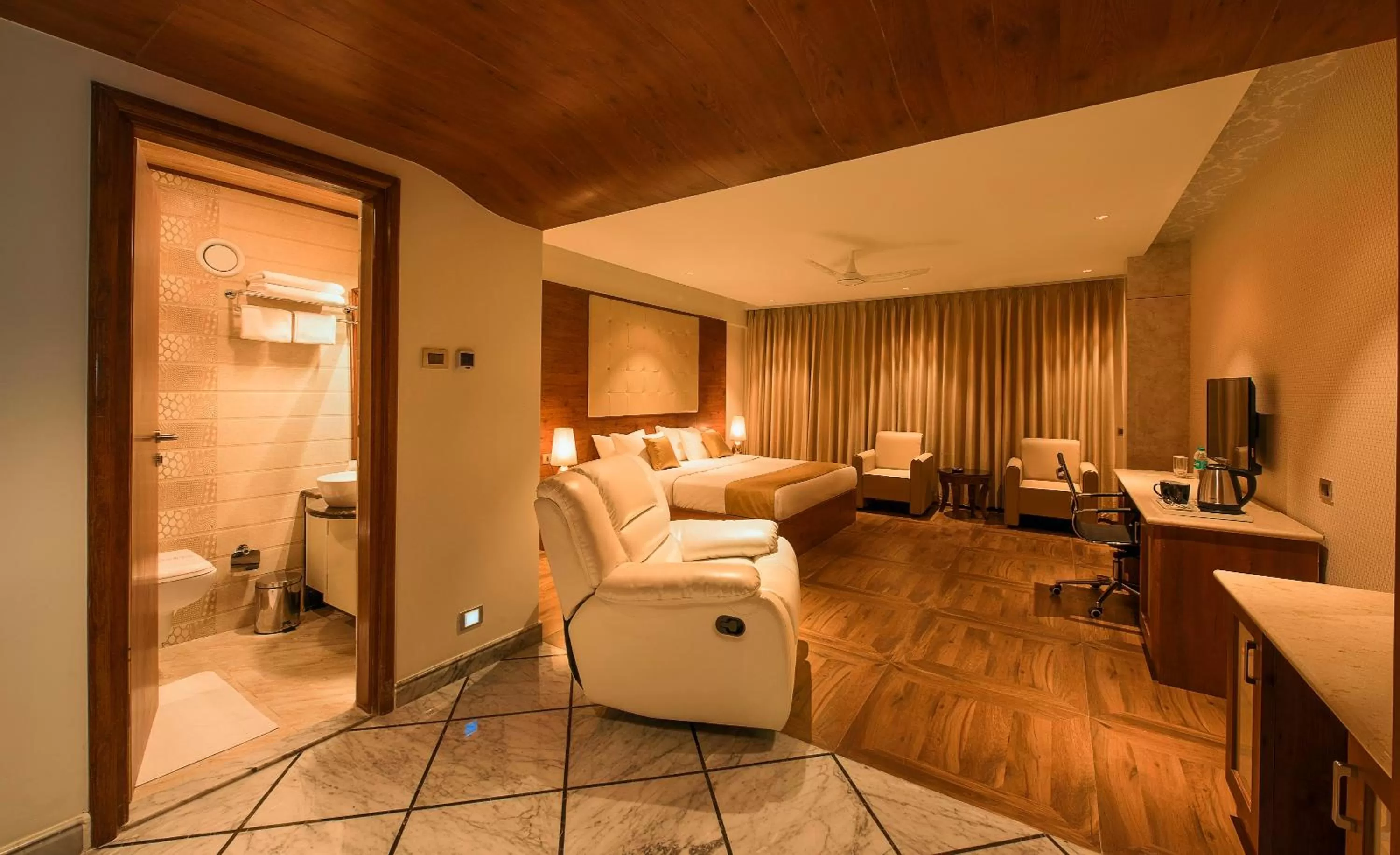 Photo of the whole room in White Lotus Hotel