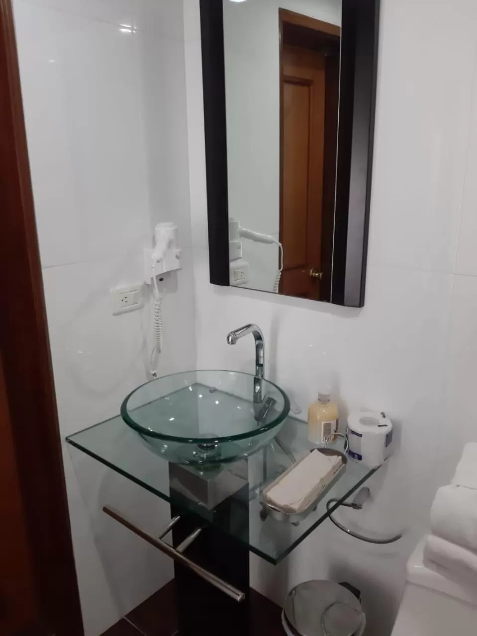 Toilet, Bathroom in Hotel Casa Madero