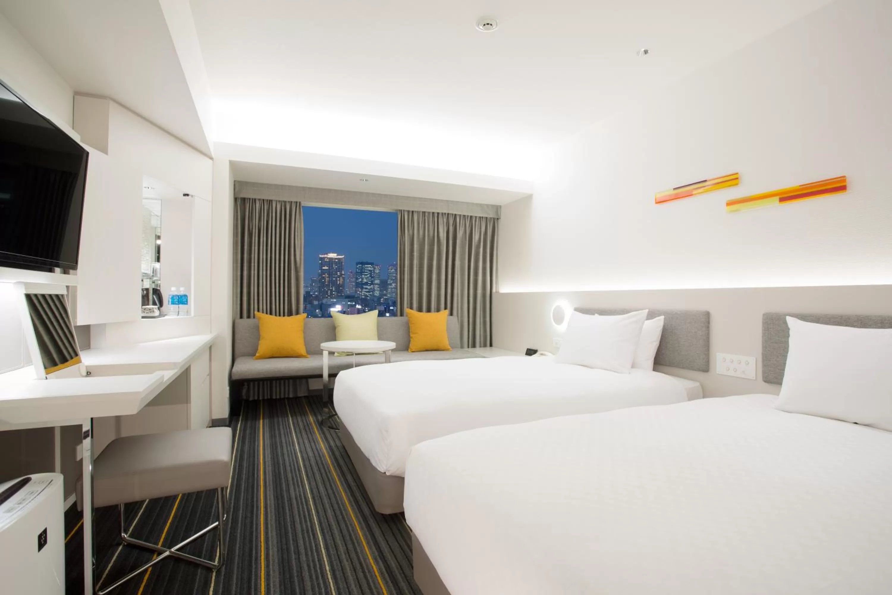 Bed in Hotel Nikko Osaka