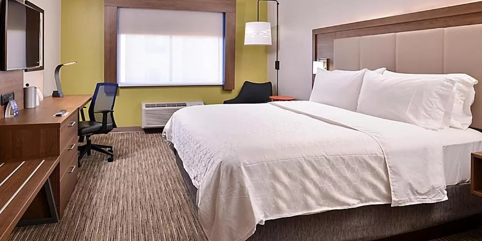 Bed in Holiday Inn Express Hotel and Suites Mesquite, an IHG Hotel