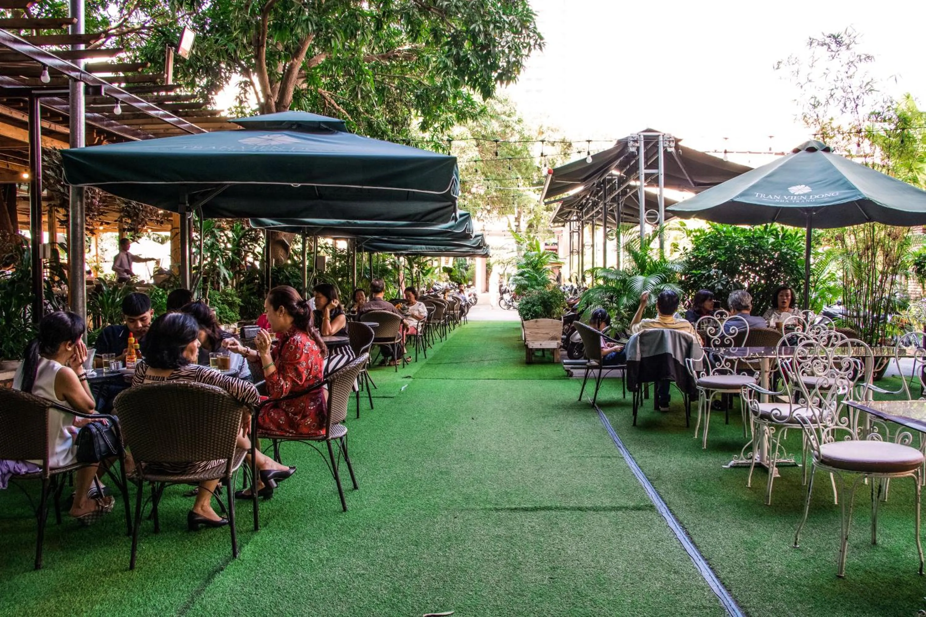 Restaurant/places to eat in Tran Vien Dong Hotel