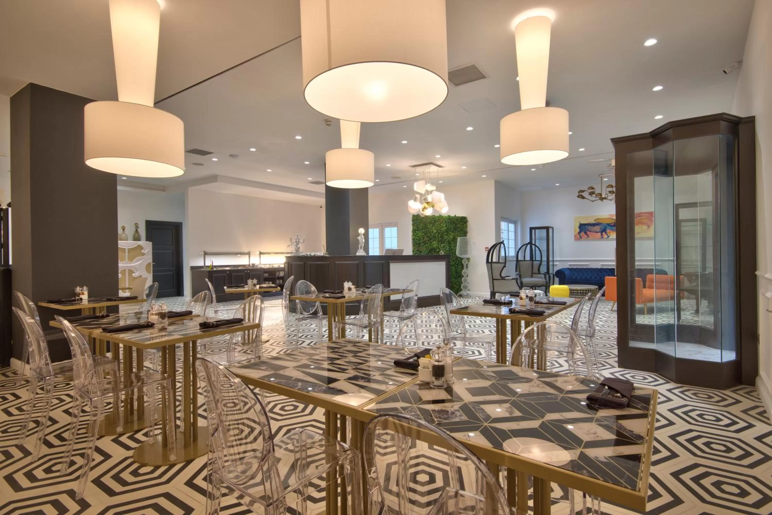 HOLM Boutique & SPA - IK Collection