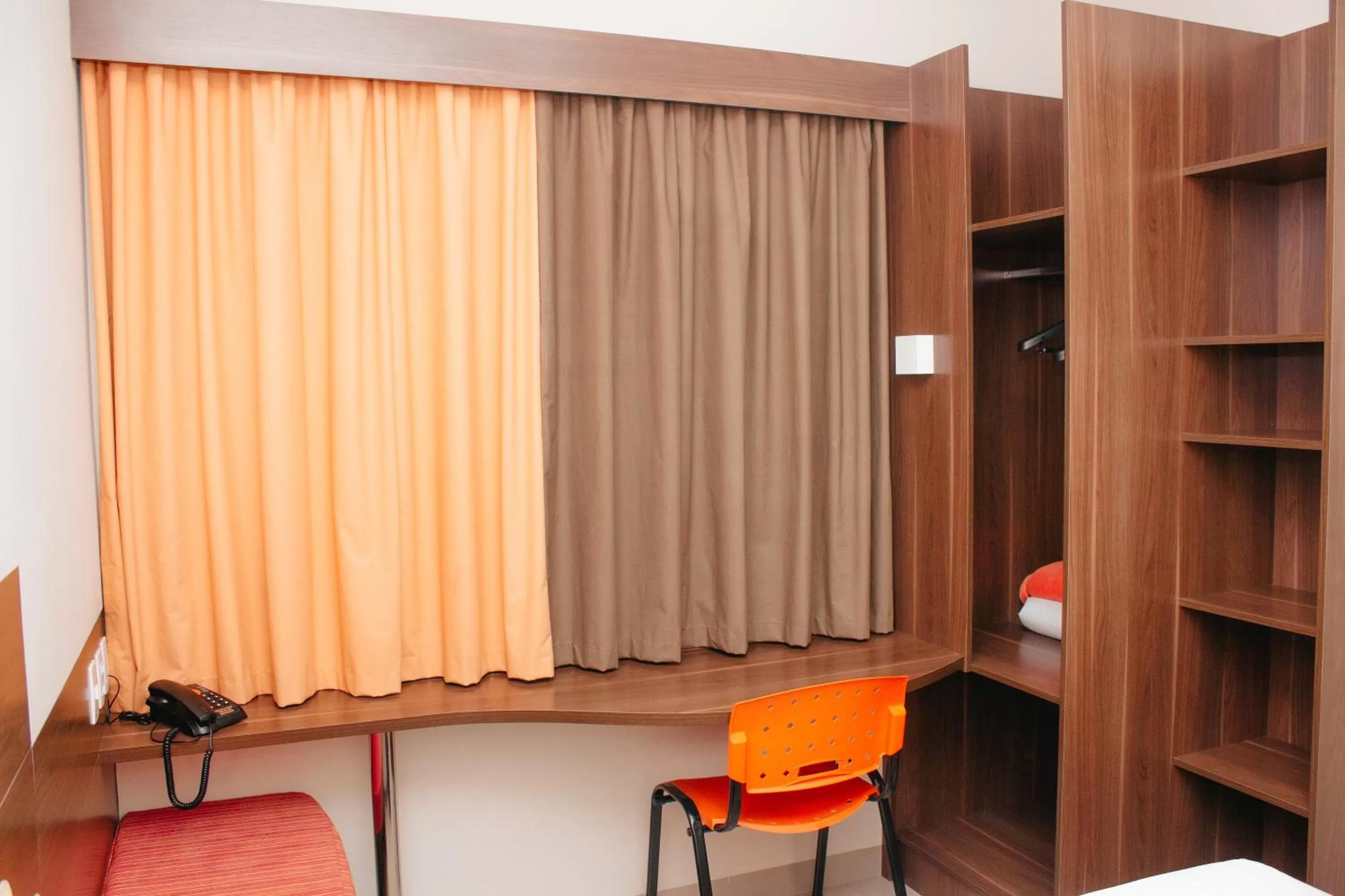 Photo of the whole room, TV/Entertainment Center in Pousada Bem Bom - Itu